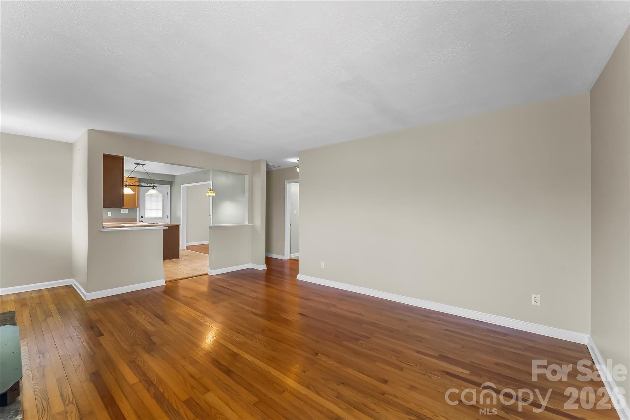 10 Woodmont Drive — Asheville