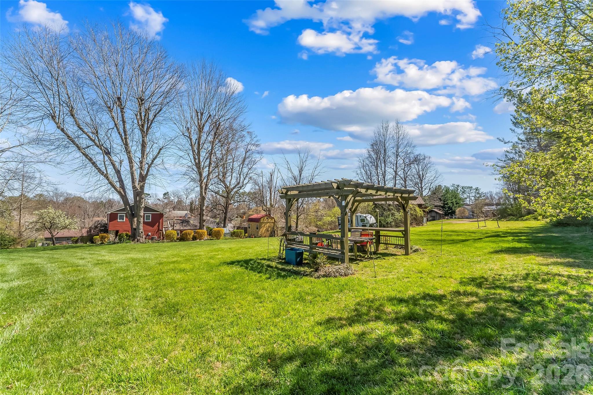 10 Woodmont Drive — Asheville