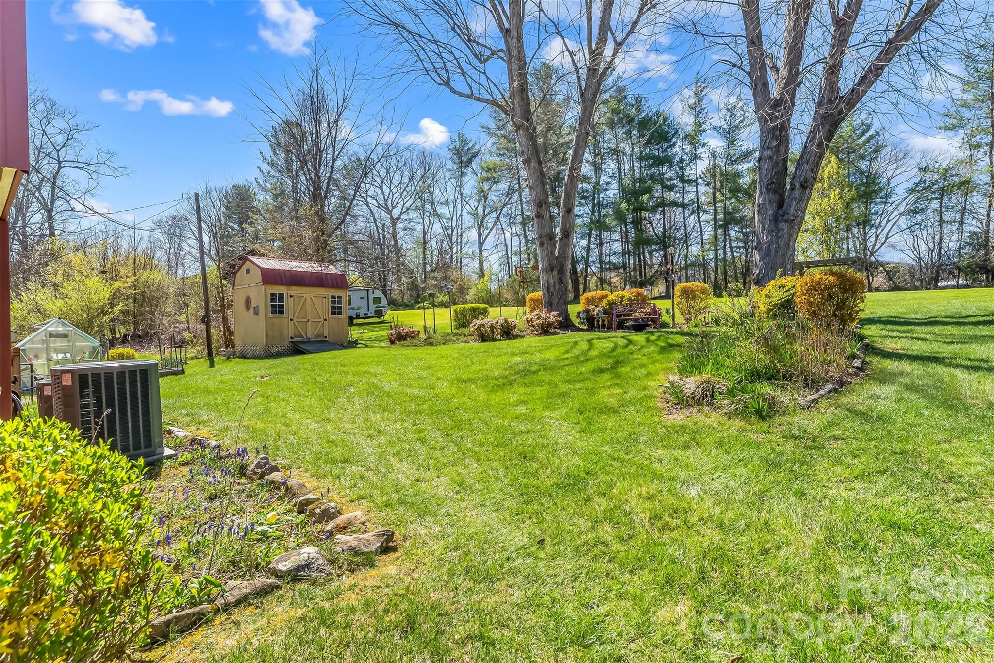 10 Woodmont Drive — Asheville