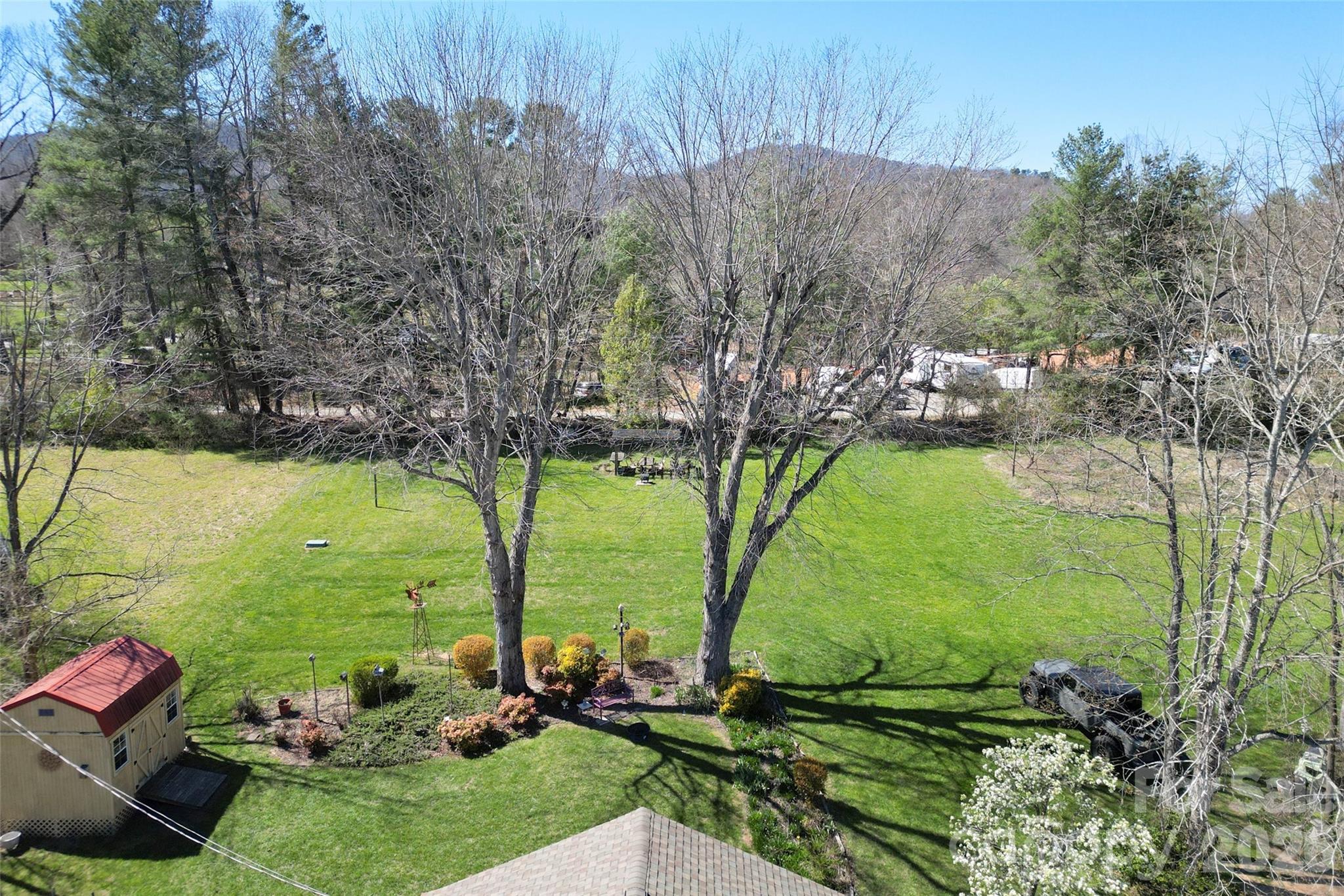 10 Woodmont Drive — Asheville