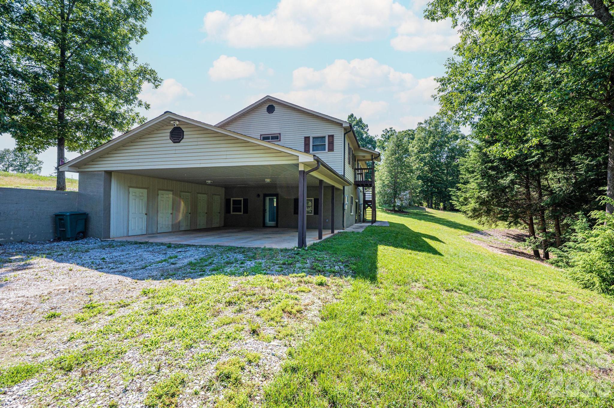 3855 Angelic Way — Lenoir