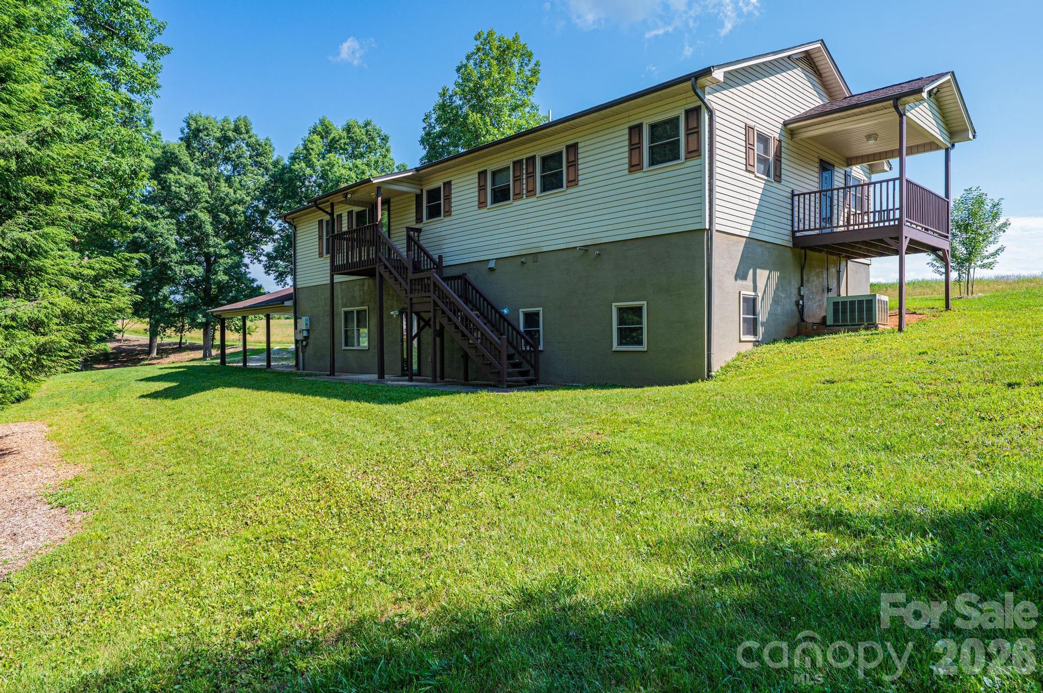 3855 Angelic Way — Lenoir