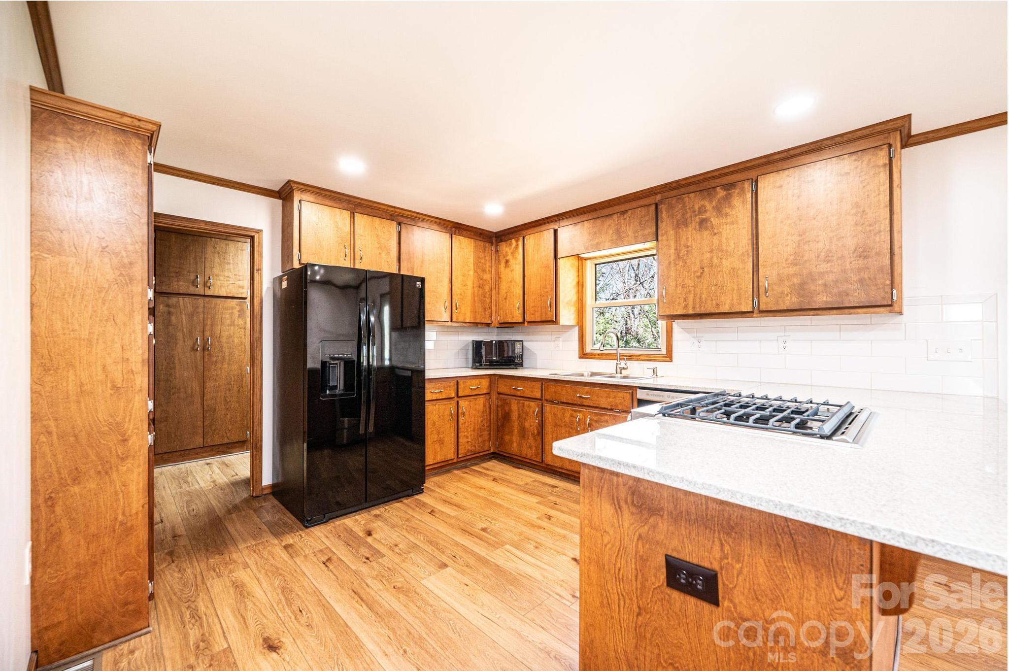 3855 Angelic Way — Lenoir
