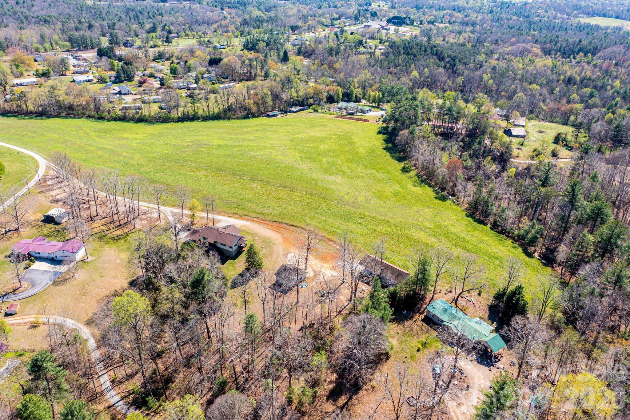 3855 Angelic Way — Lenoir