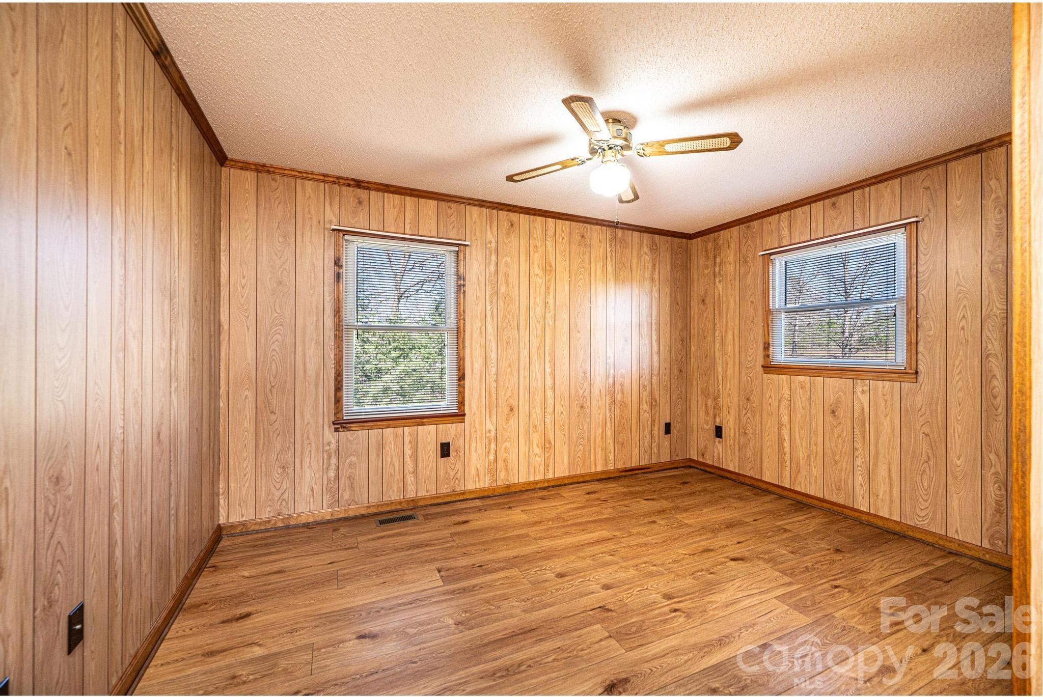3855 Angelic Way — Lenoir
