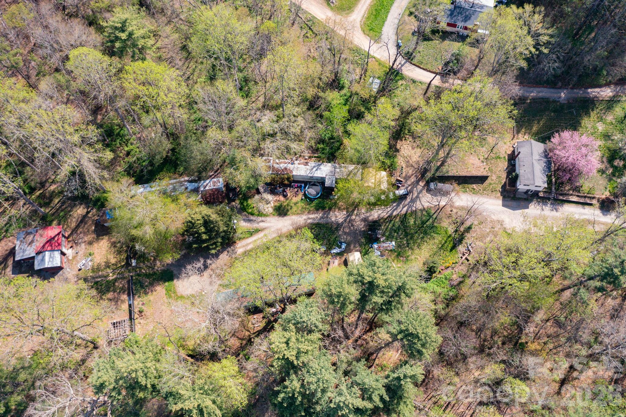 135 Sardis Drive — Asheville