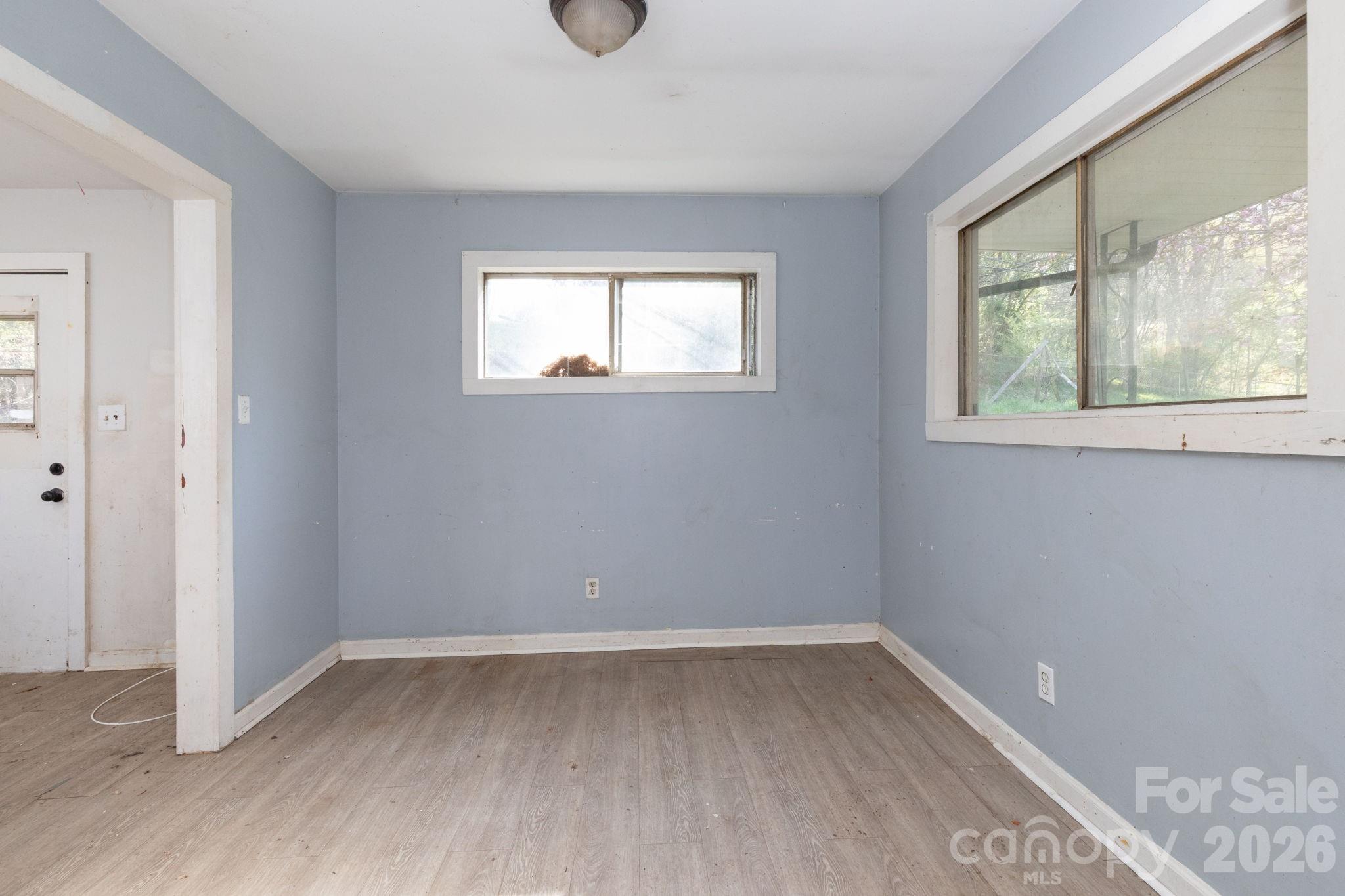 135 Sardis Drive — Asheville