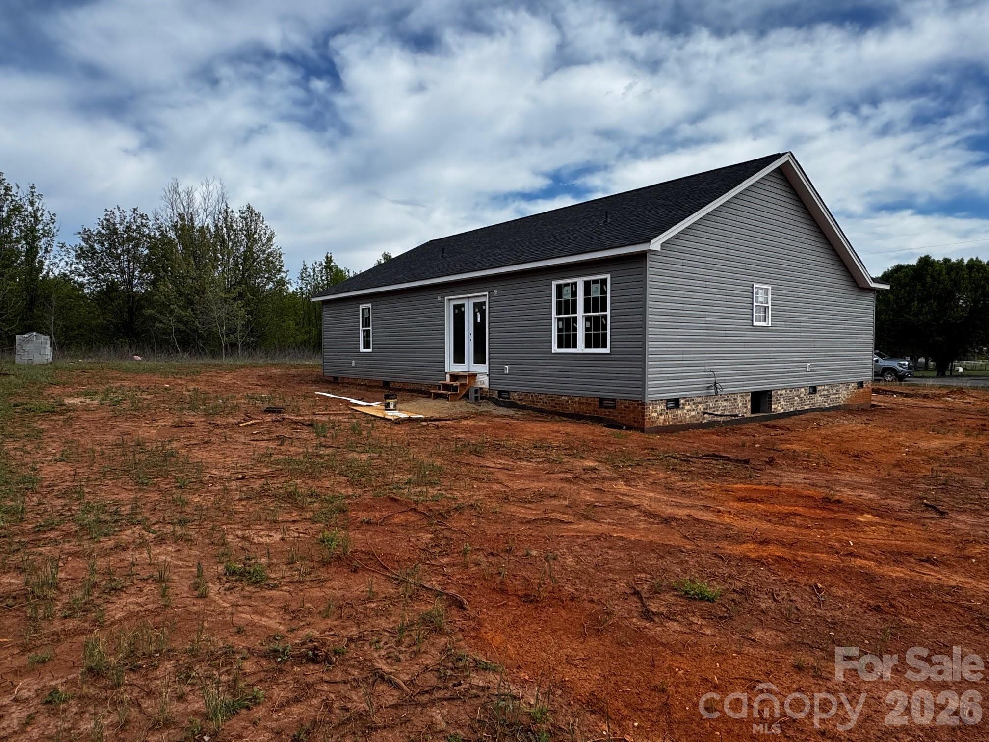 3526 Dorothys Lane — Newton