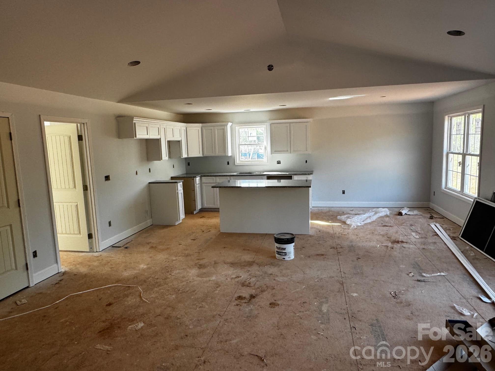 3526 Dorothys Lane — Newton