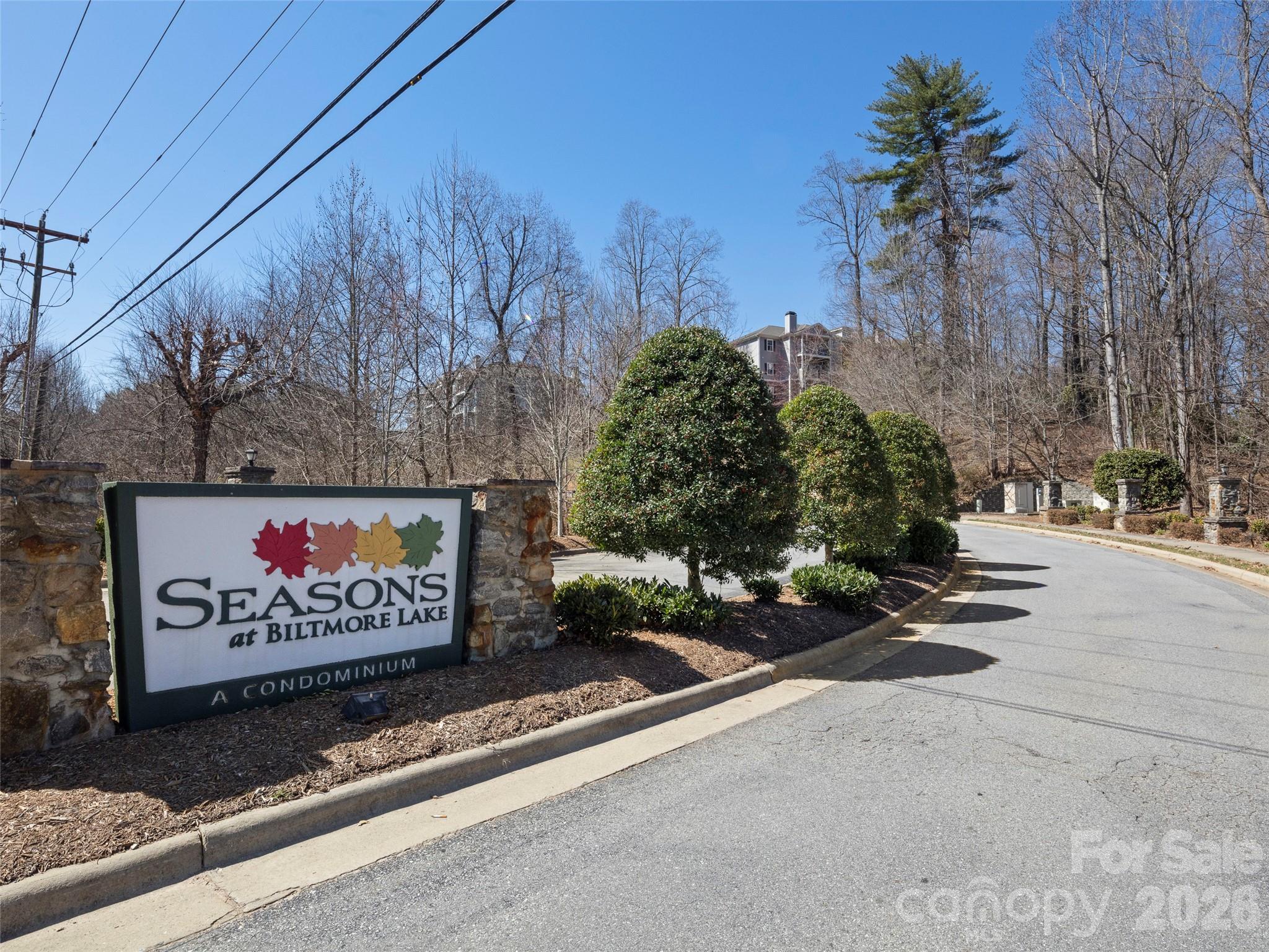 900 Vista Lake Drive #208 — Candler