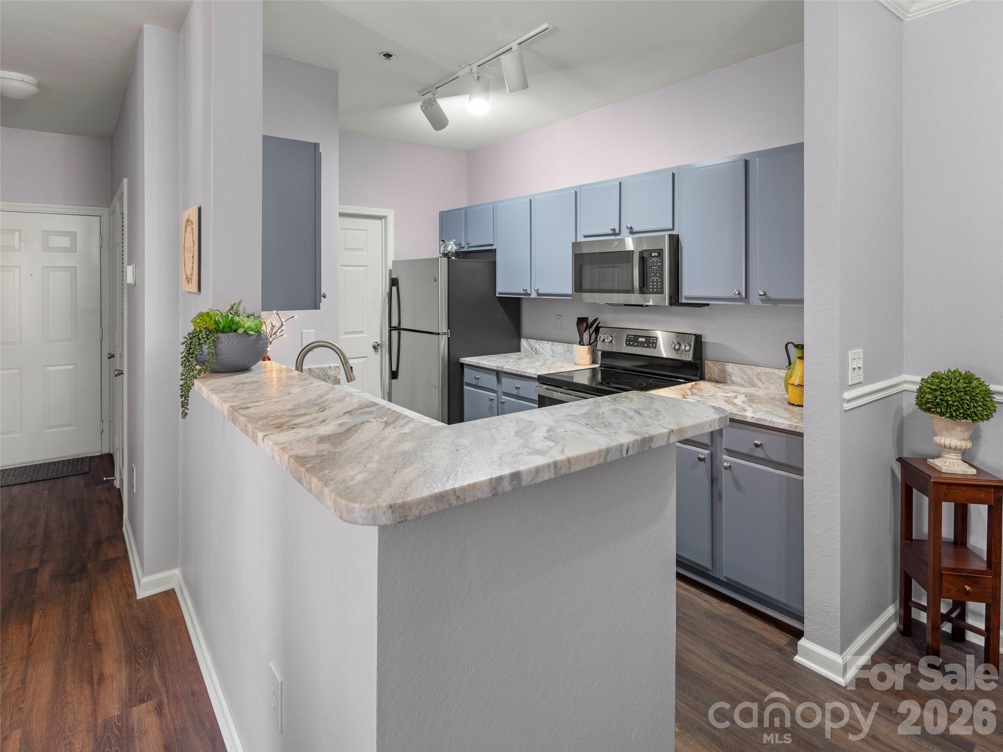 900 Vista Lake Drive #208 — Candler