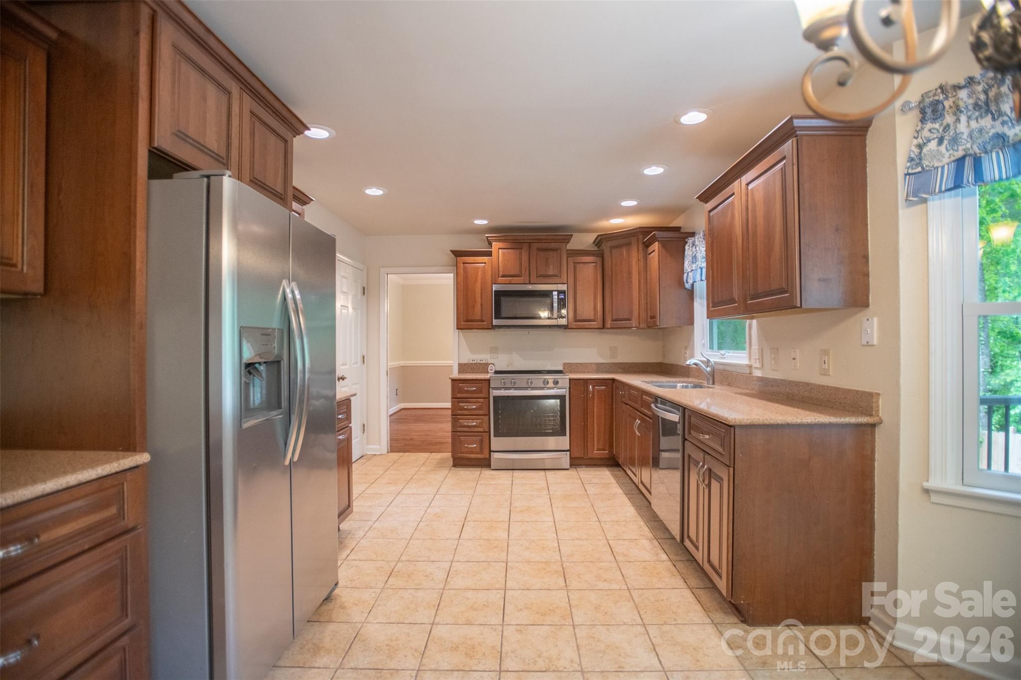 1002 Windsor Drive — Asheville