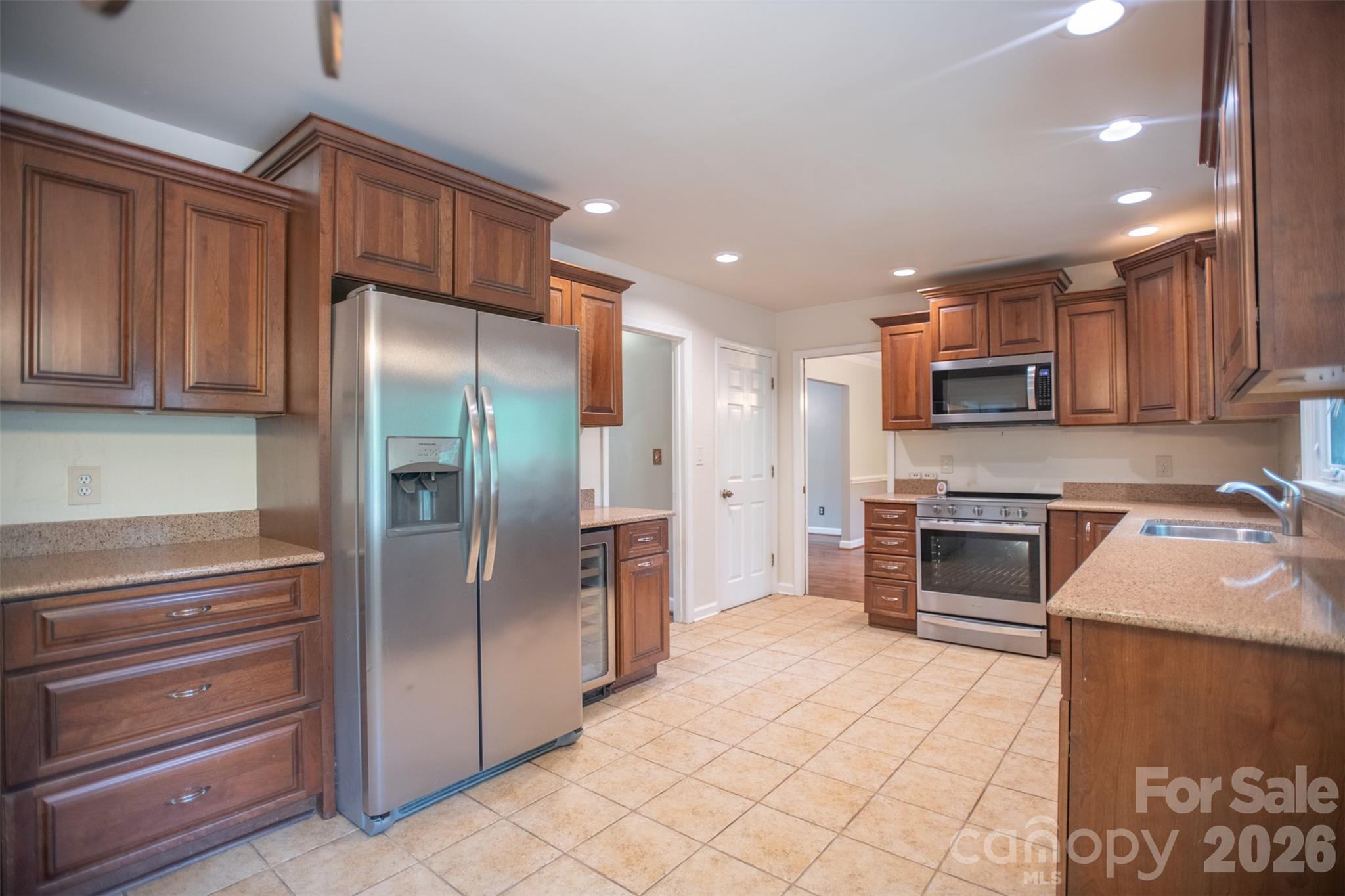 1002 Windsor Drive — Asheville