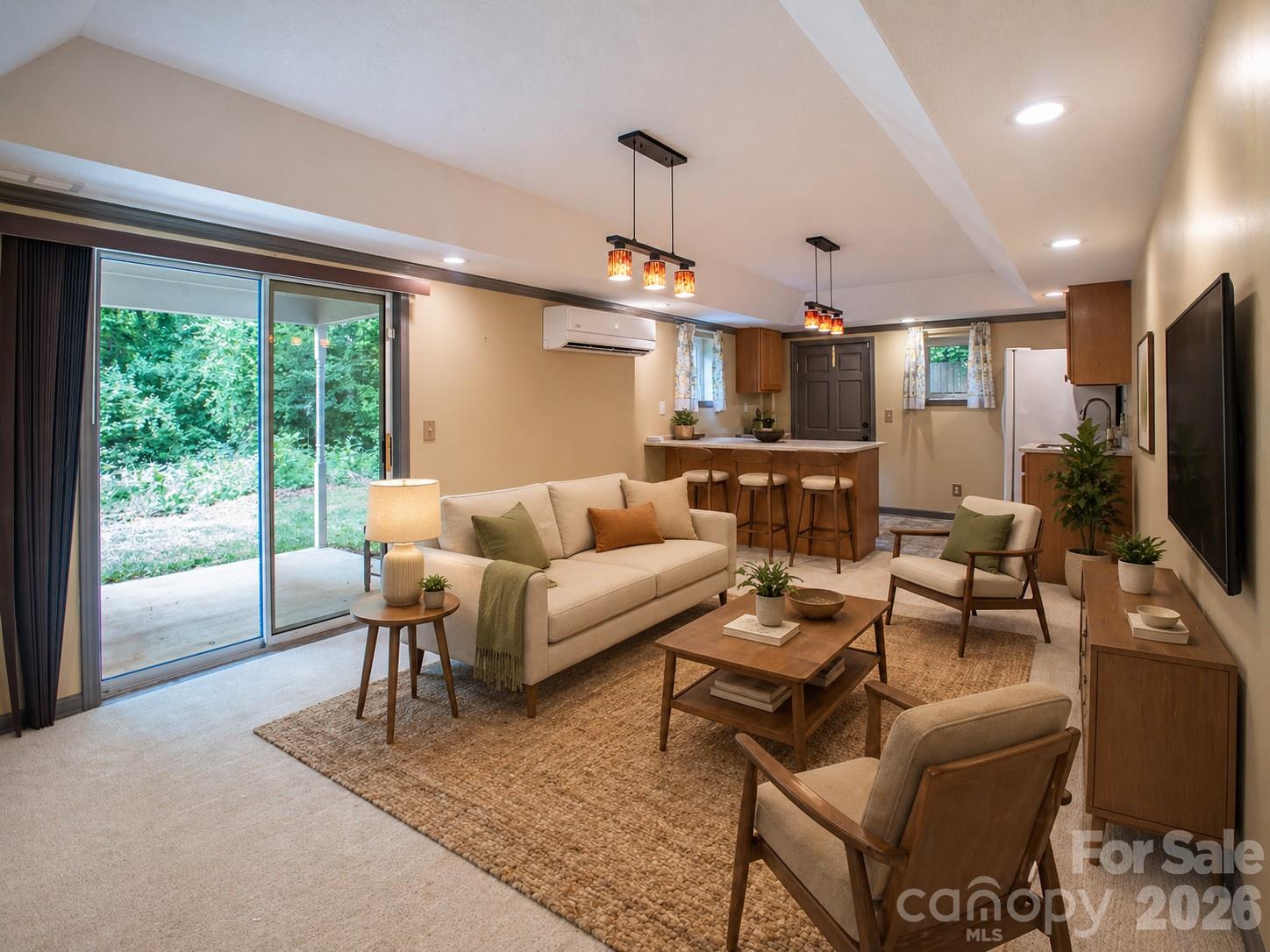 1002 Windsor Drive — Asheville