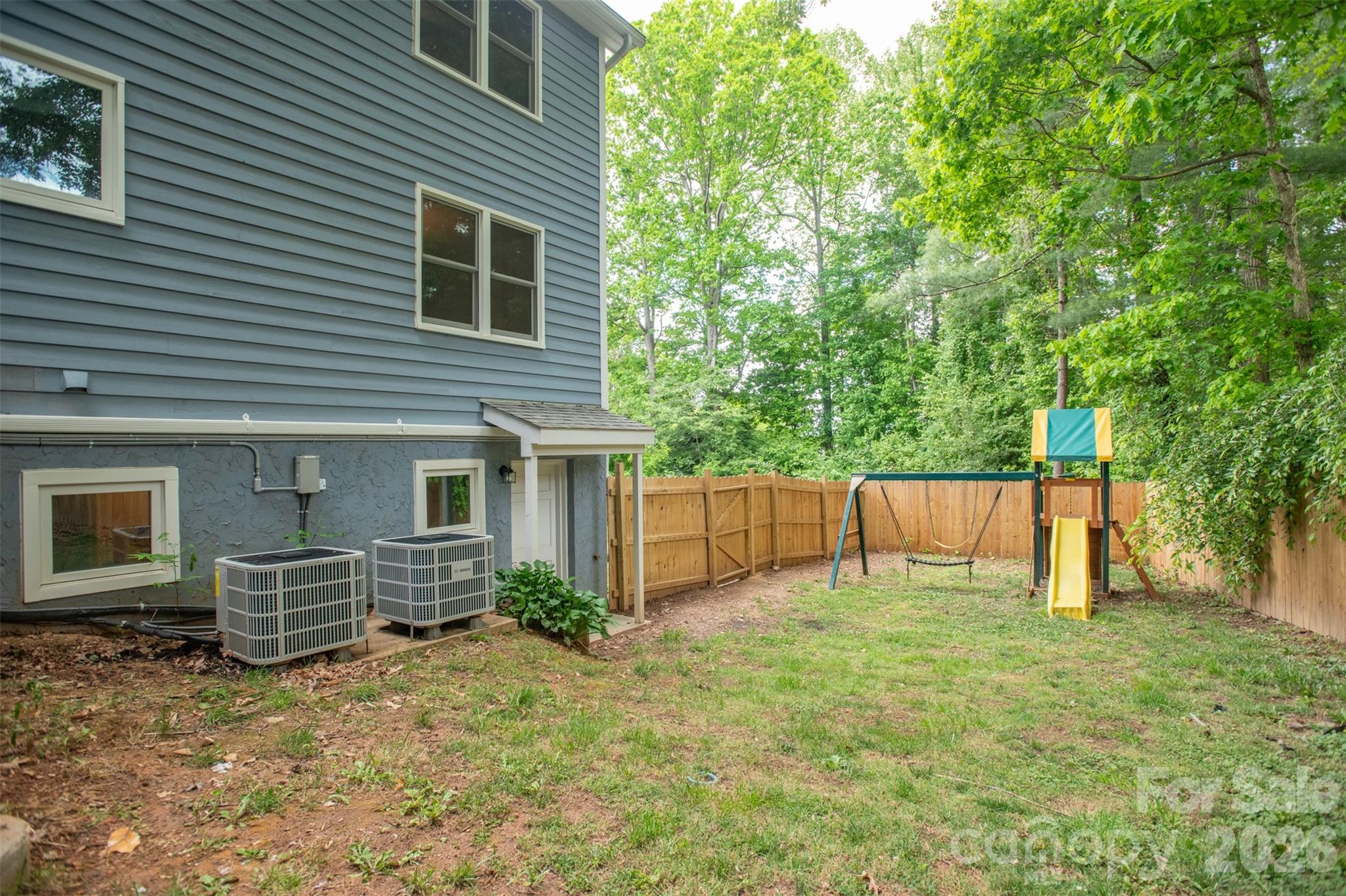 1002 Windsor Drive — Asheville