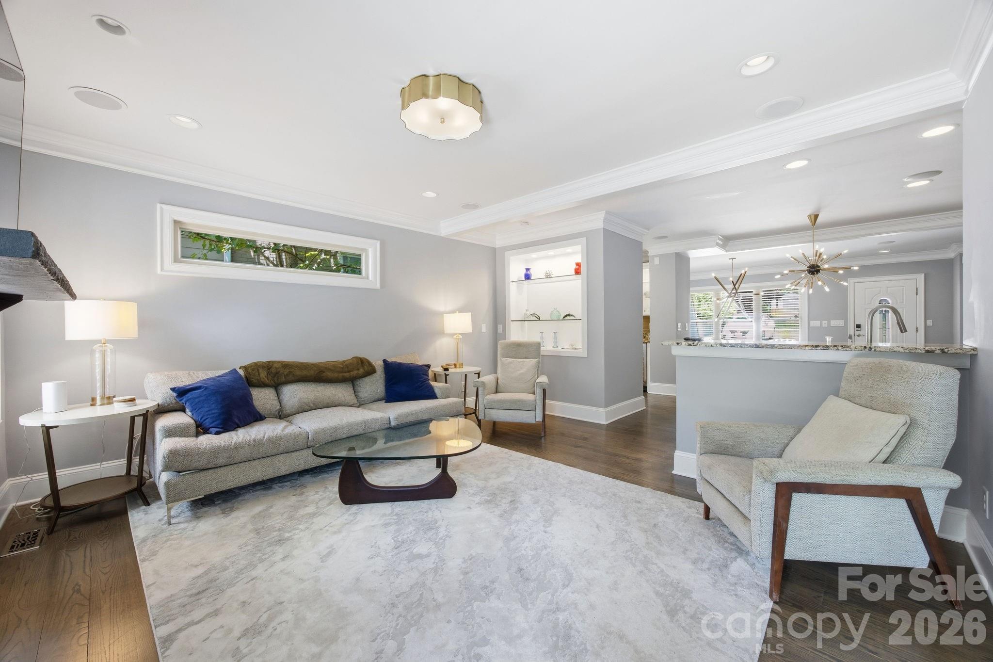 3220 Commonwealth Avenue — Charlotte