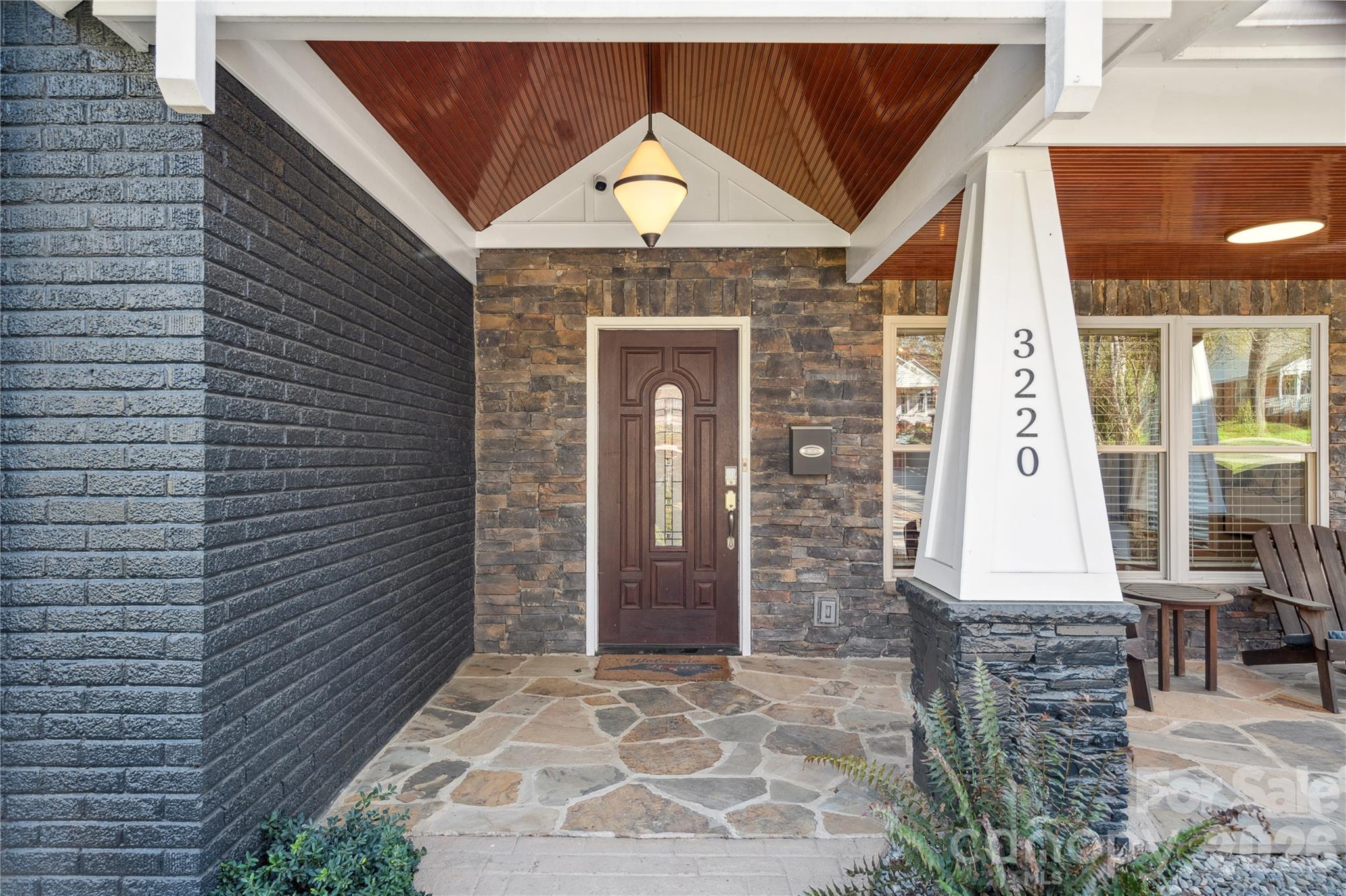 3220 Commonwealth Avenue — Charlotte