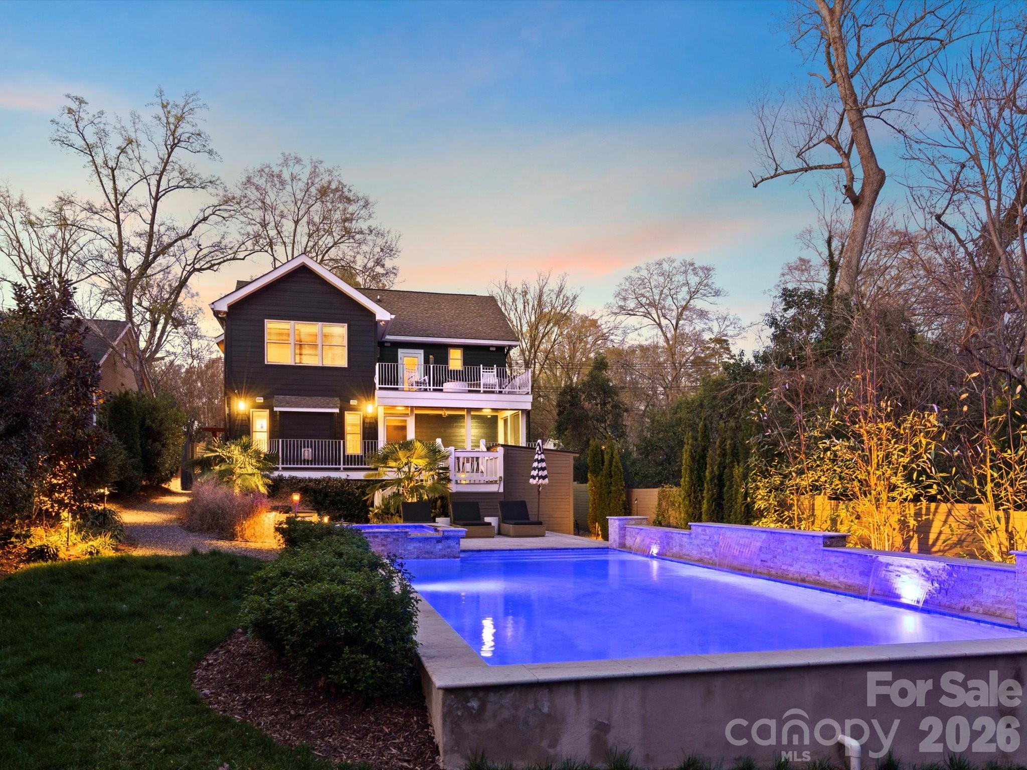 3220 Commonwealth Avenue — Charlotte
