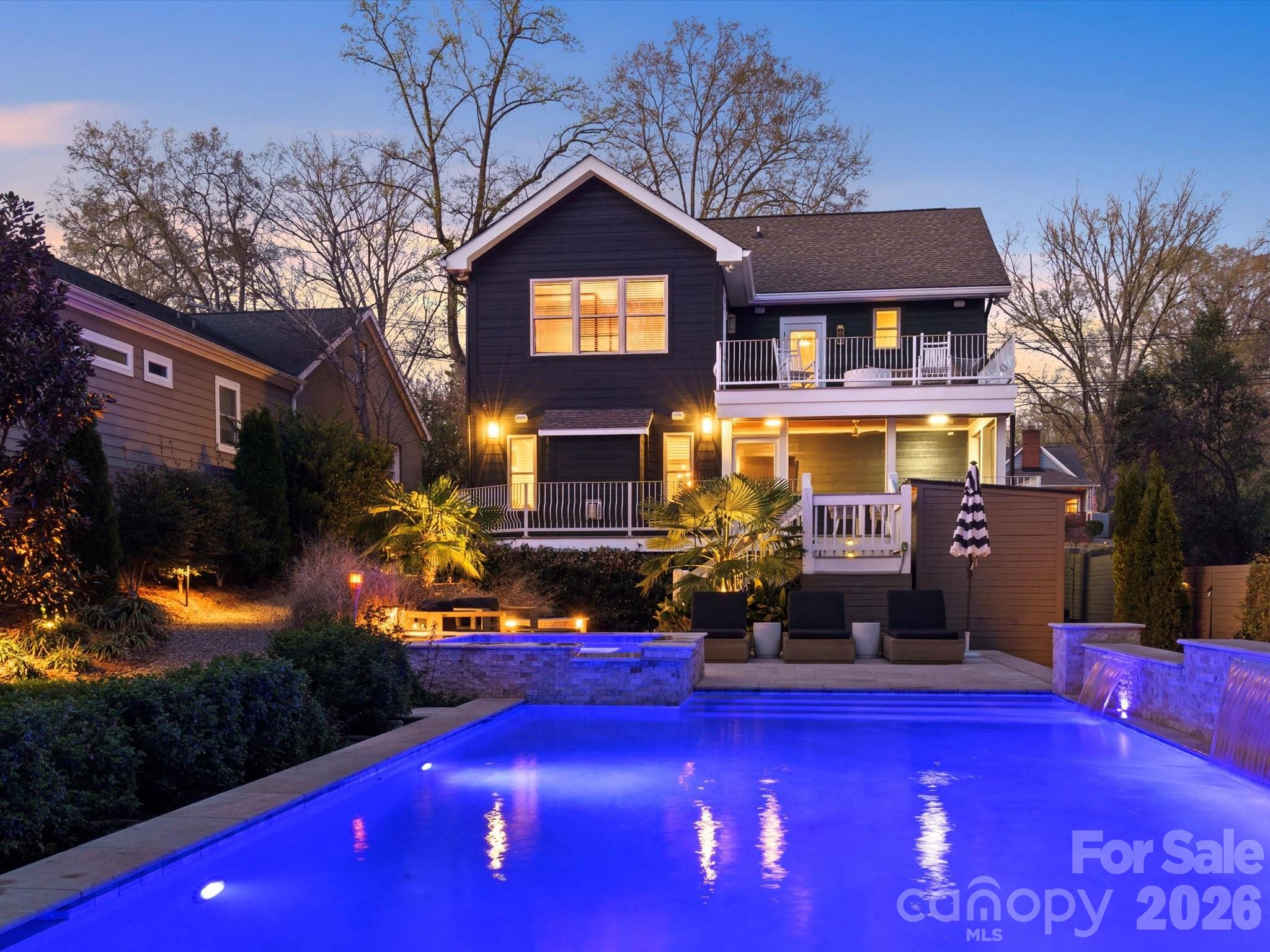 3220 Commonwealth Avenue — Charlotte