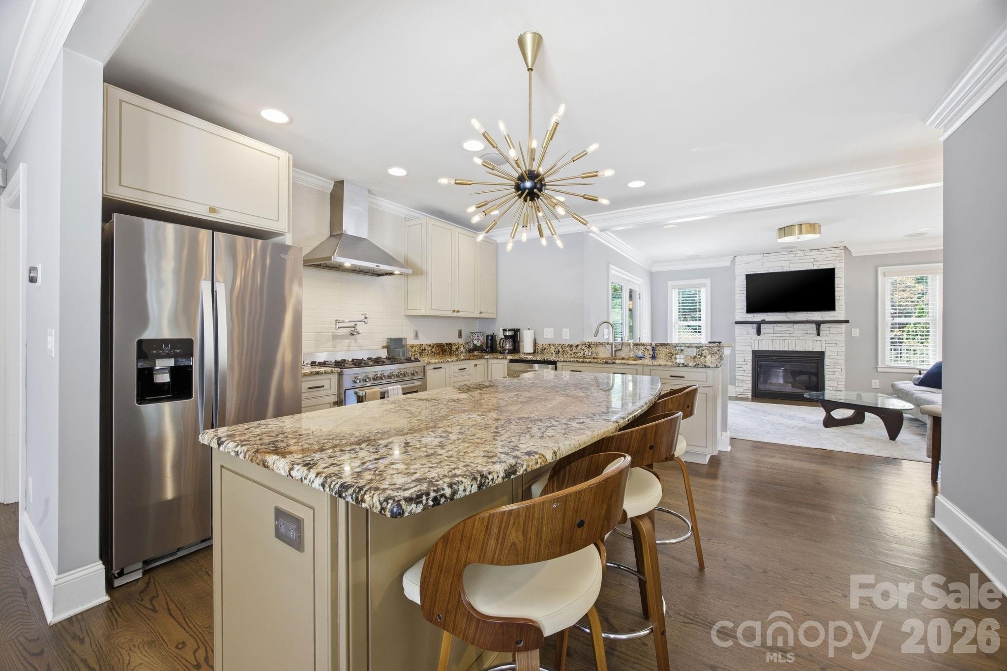 3220 Commonwealth Avenue — Charlotte