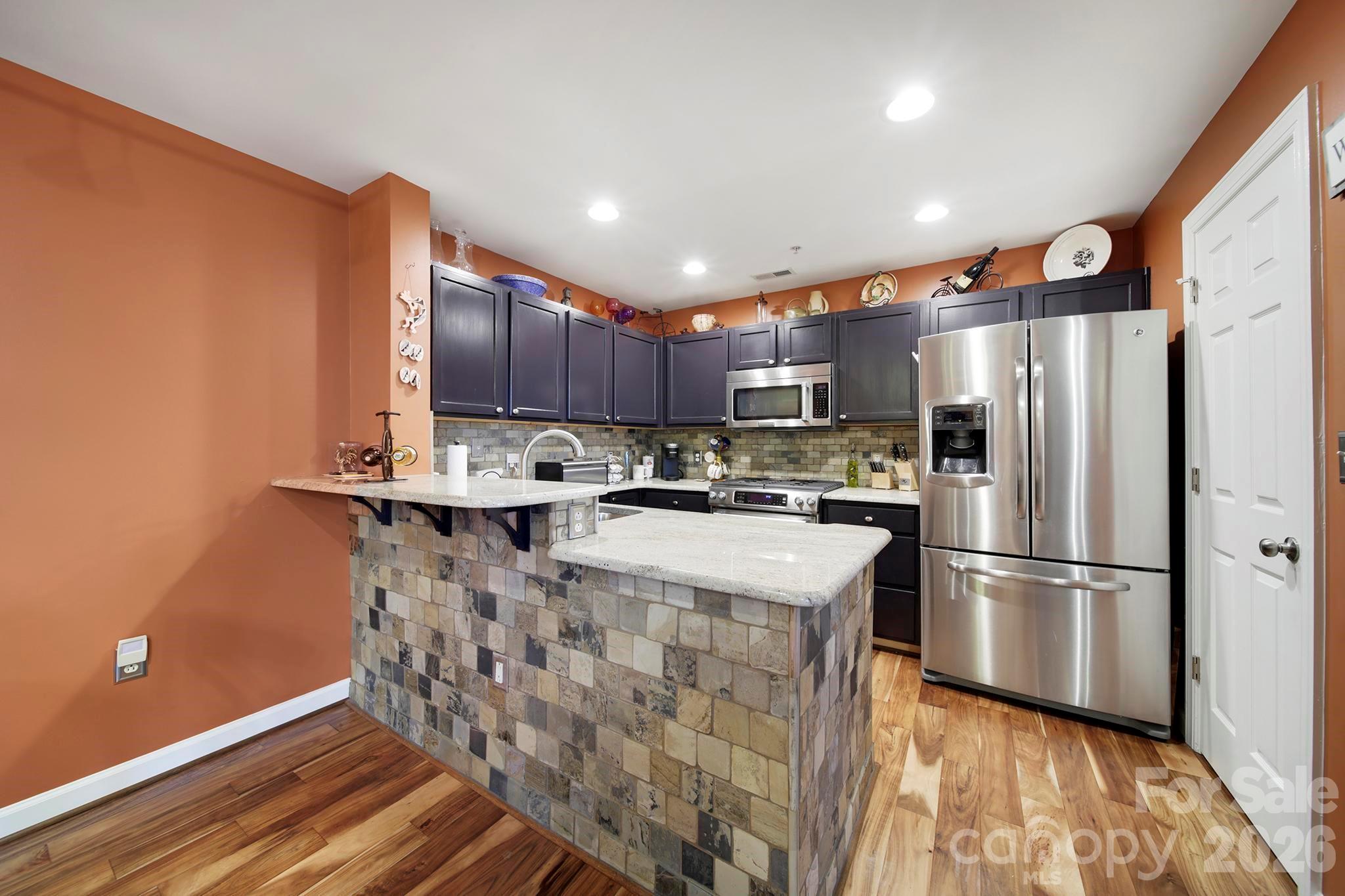 718 W Trade Street #803 — Charlotte