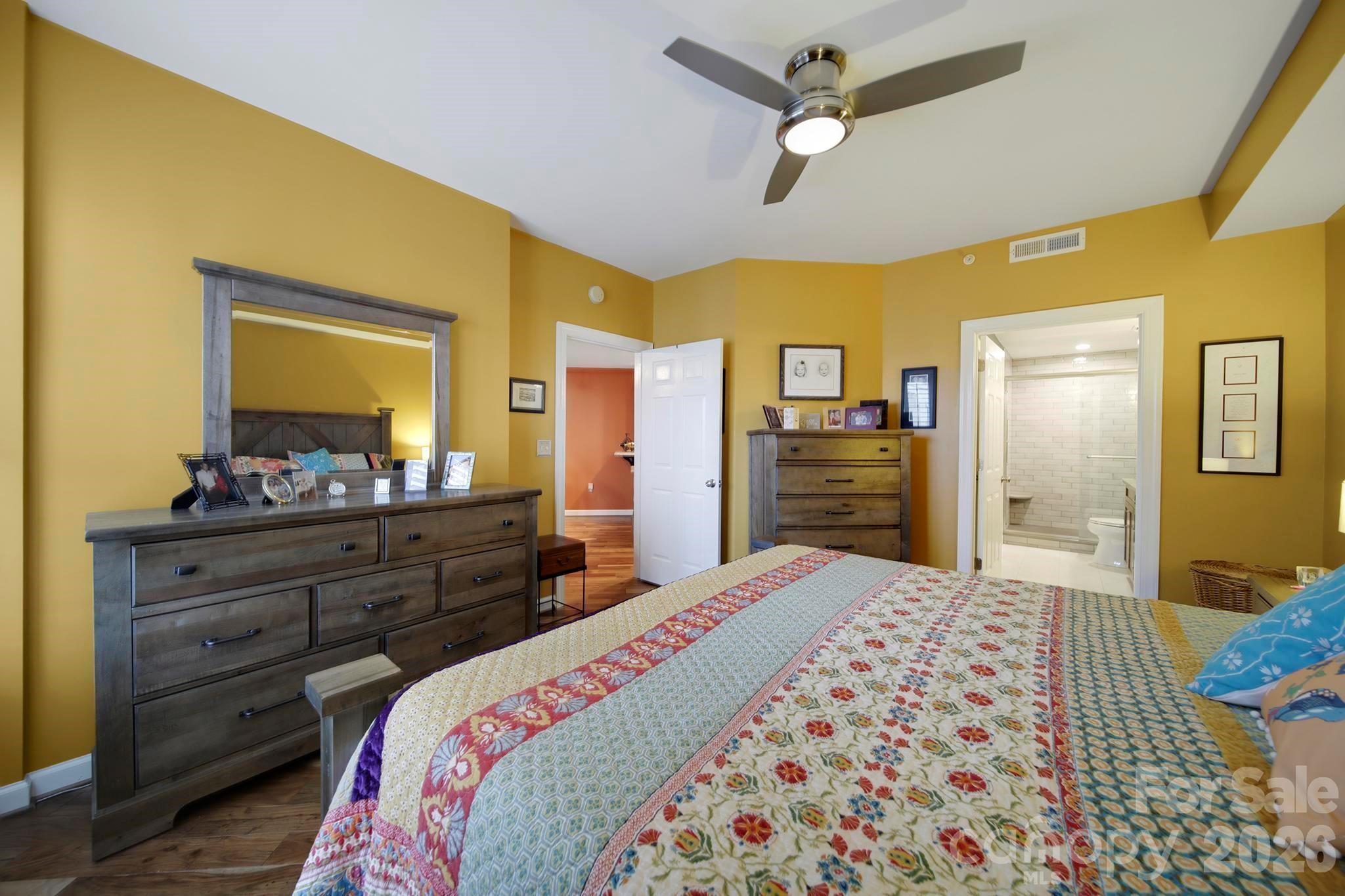 718 W Trade Street #803 — Charlotte