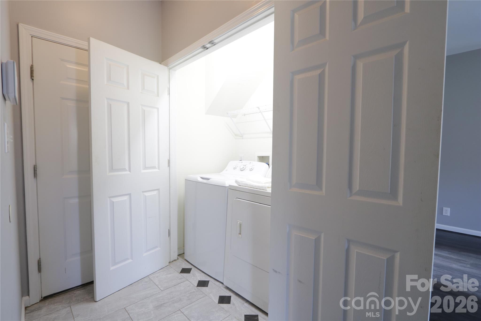 1045 Saxton Circle — Salisbury