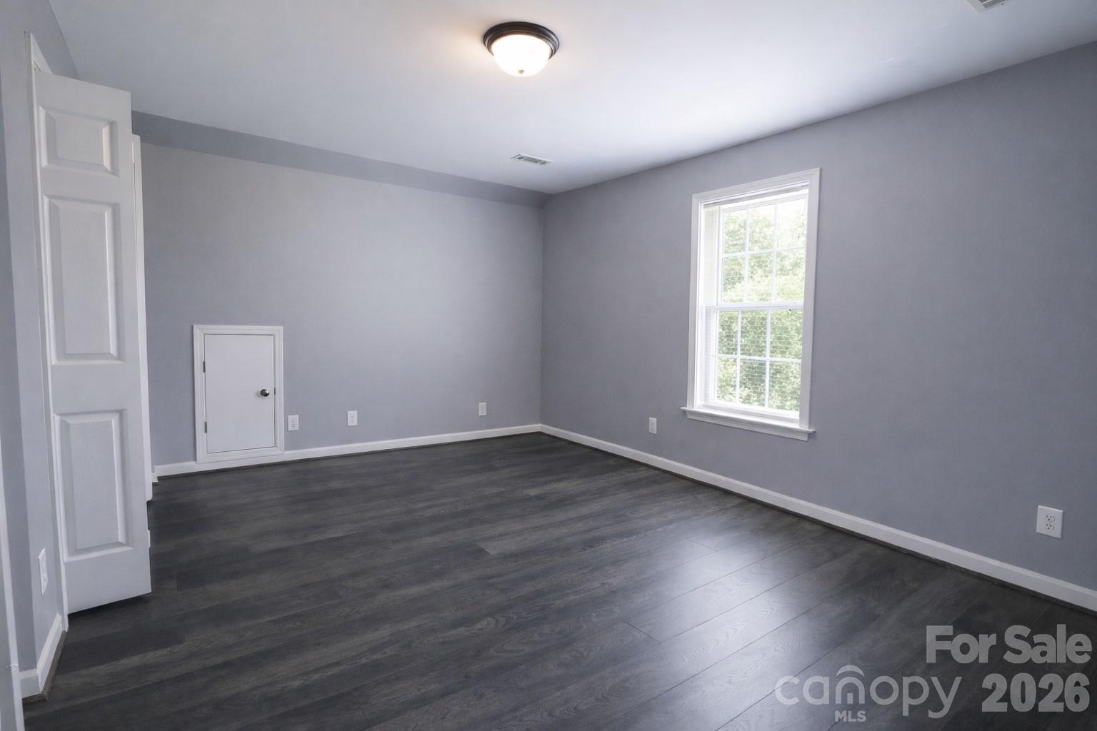 1045 Saxton Circle — Salisbury