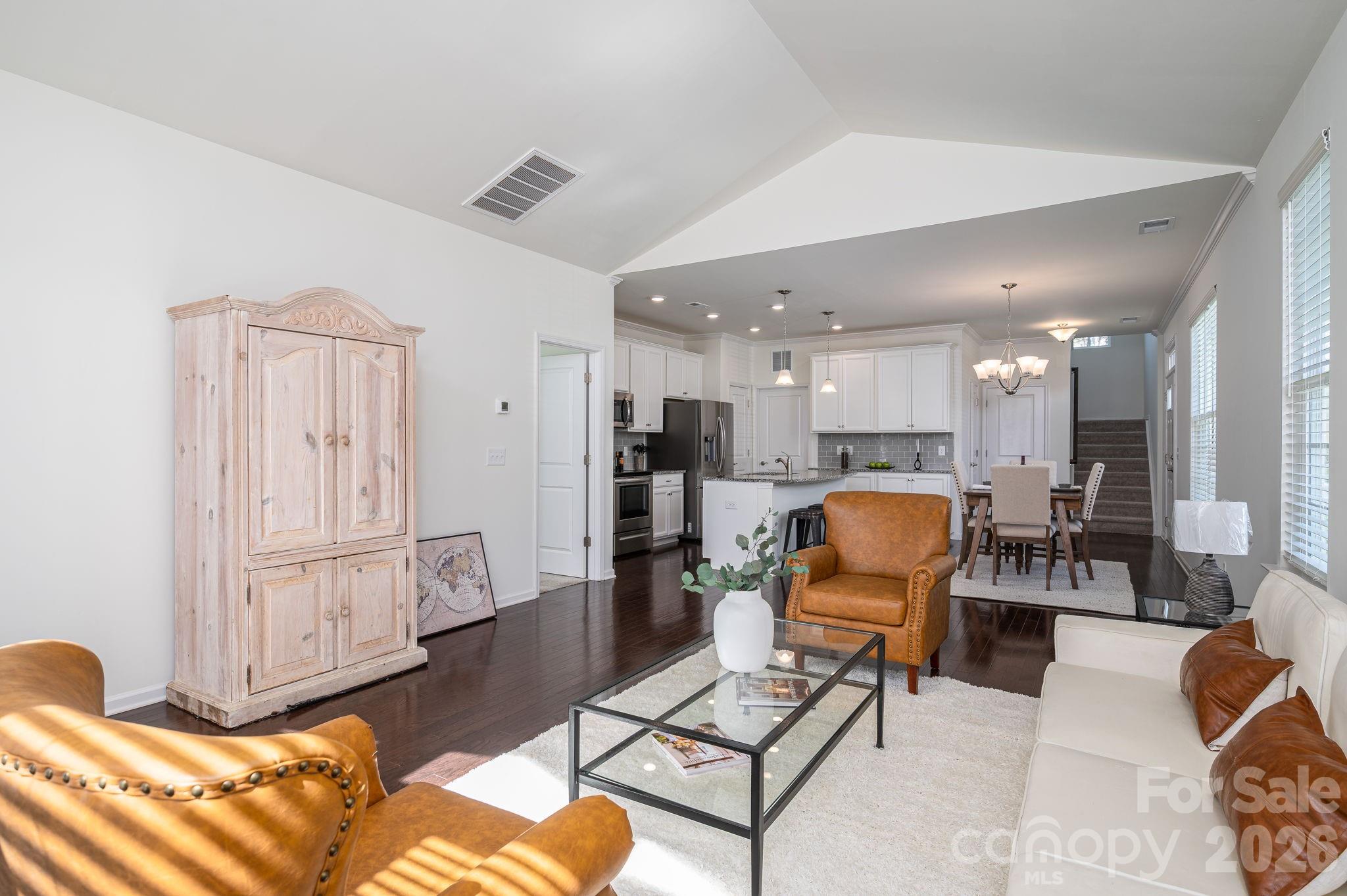 780 River Park Road — Belmont
