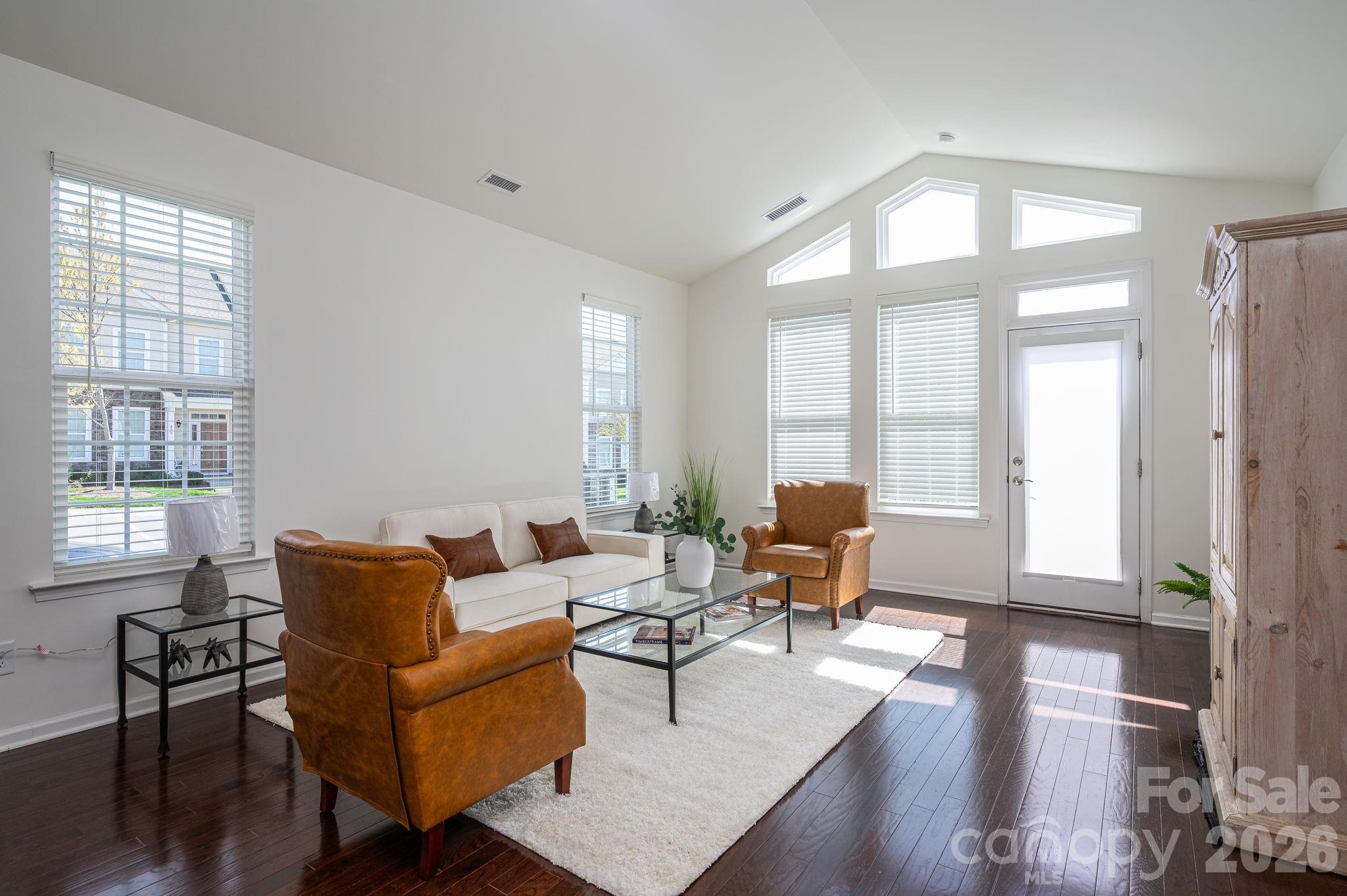 780 River Park Road — Belmont