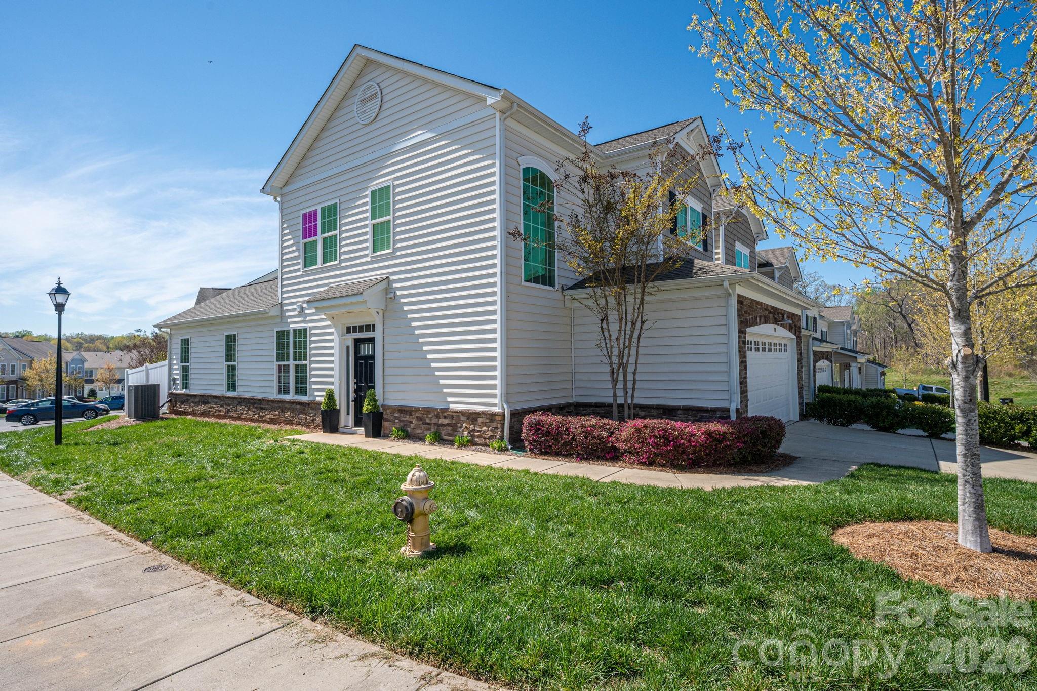 780 River Park Road — Belmont