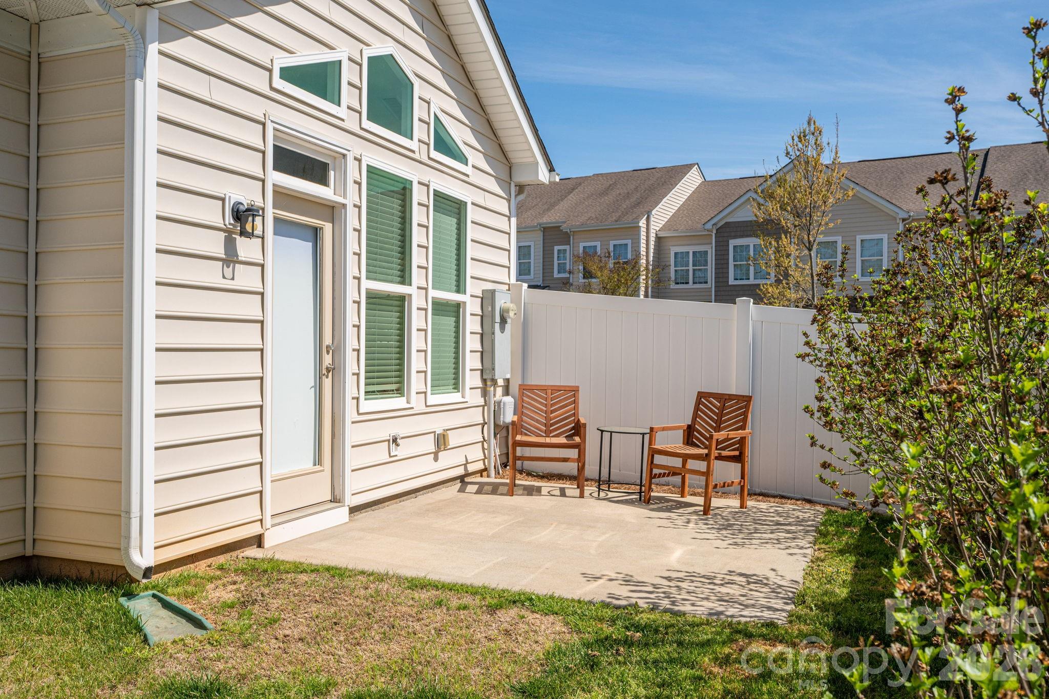 780 River Park Road — Belmont