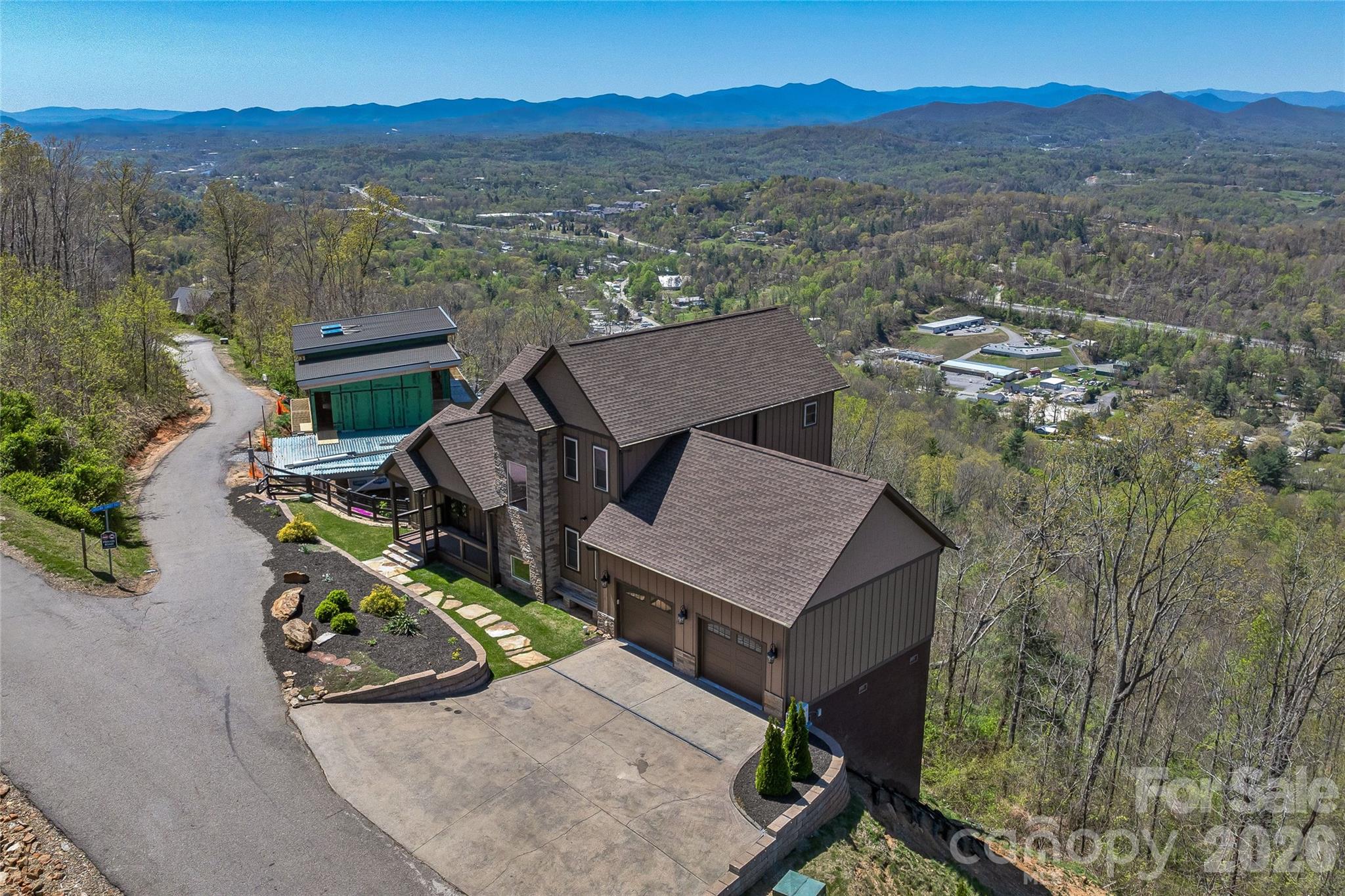 179 Serenity Ridge Trail — Asheville