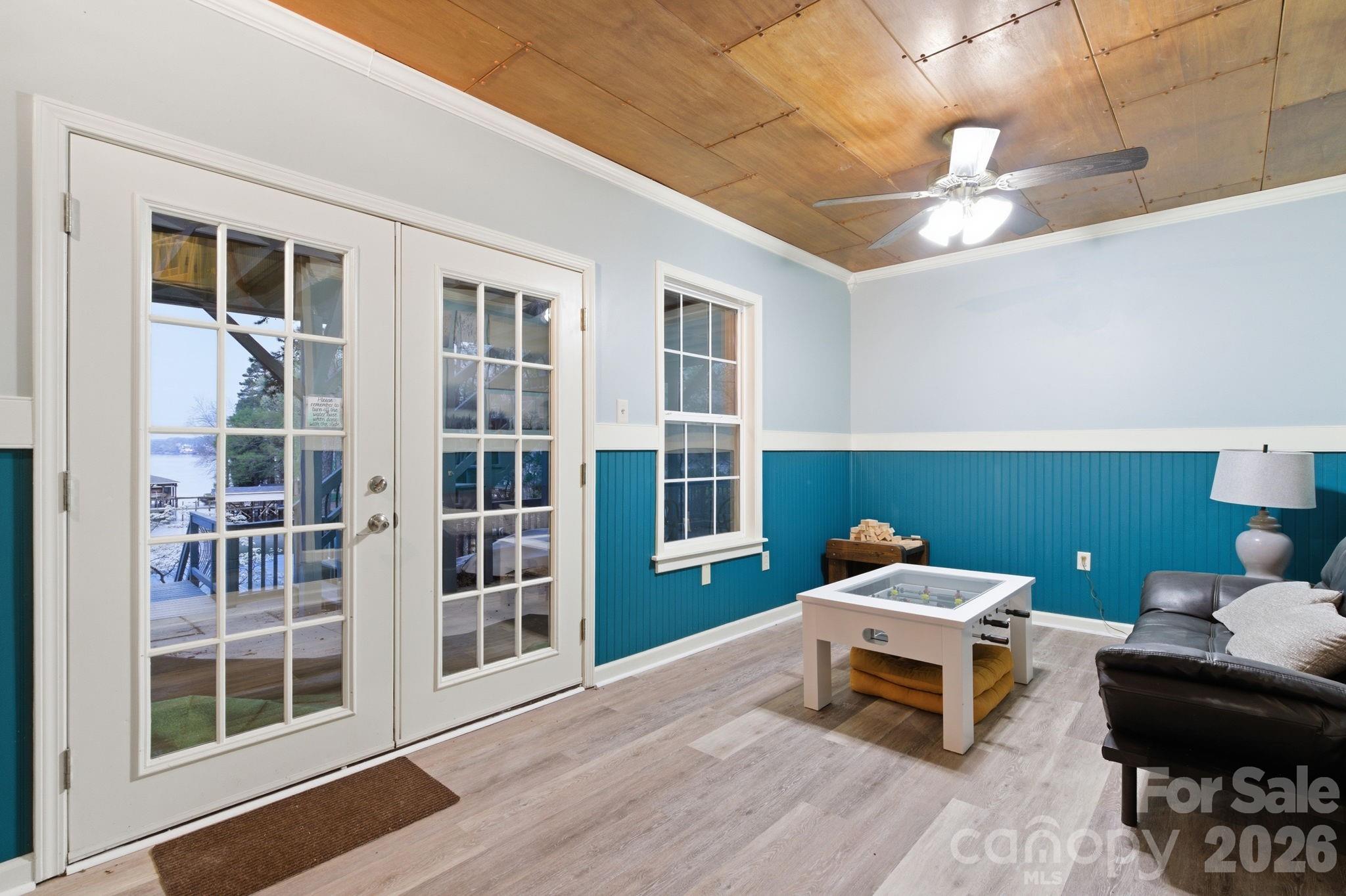 547 Lake Shore Drive — Norwood