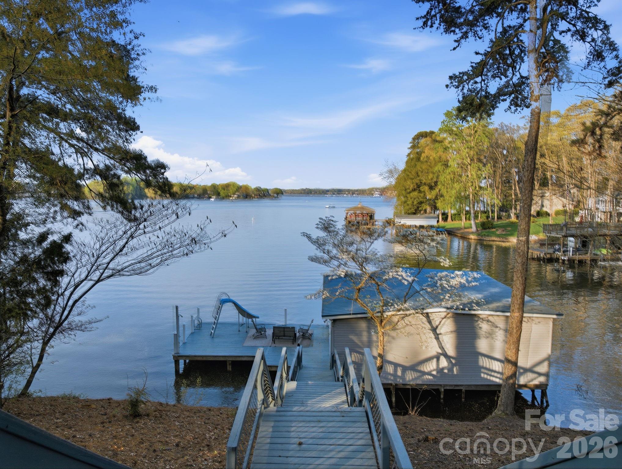 547 Lake Shore Drive — Norwood