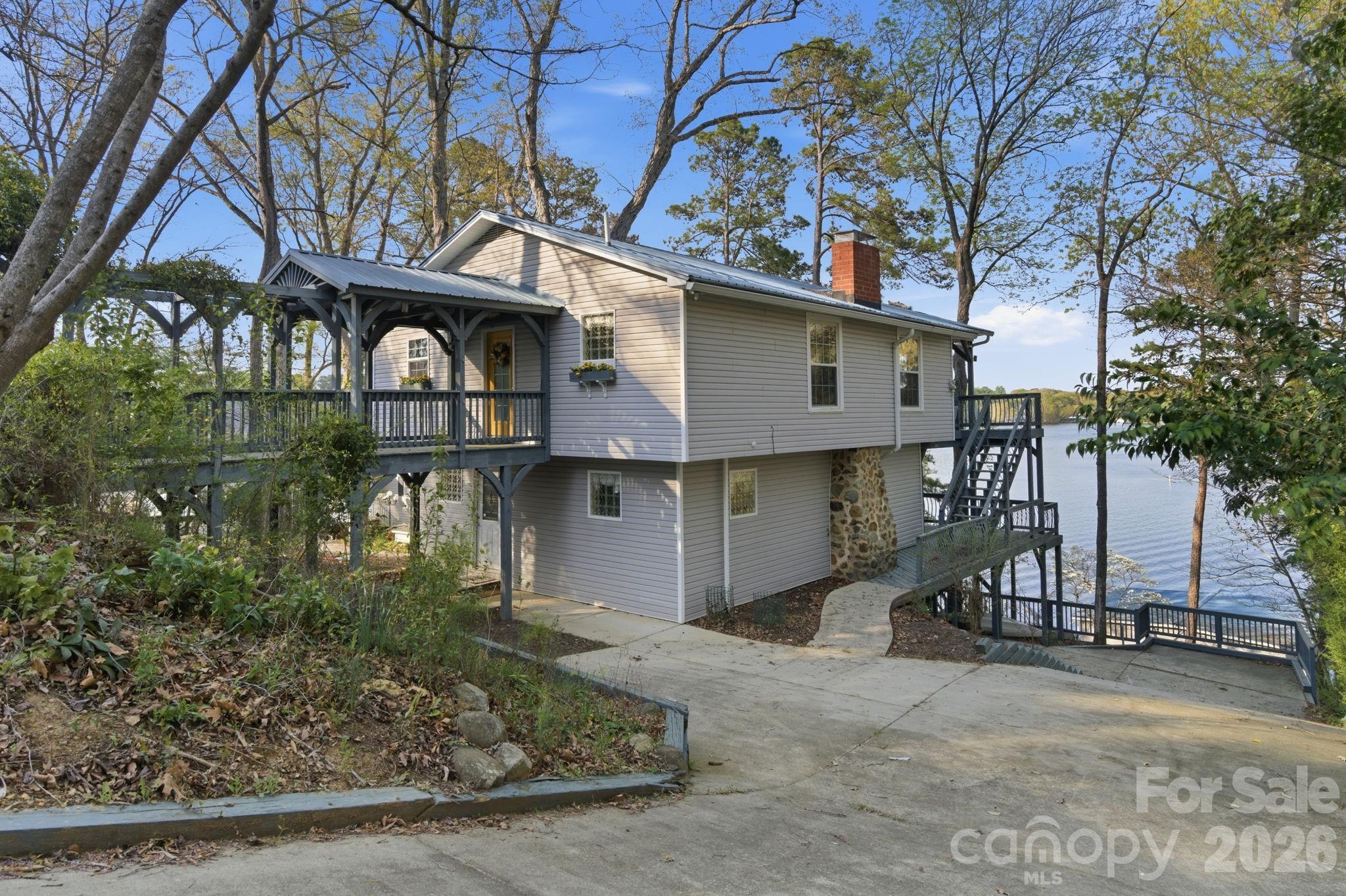 547 Lake Shore Drive — Norwood