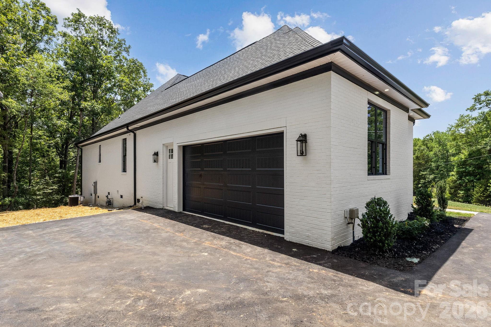 436 Riddle Mill Road — Clover