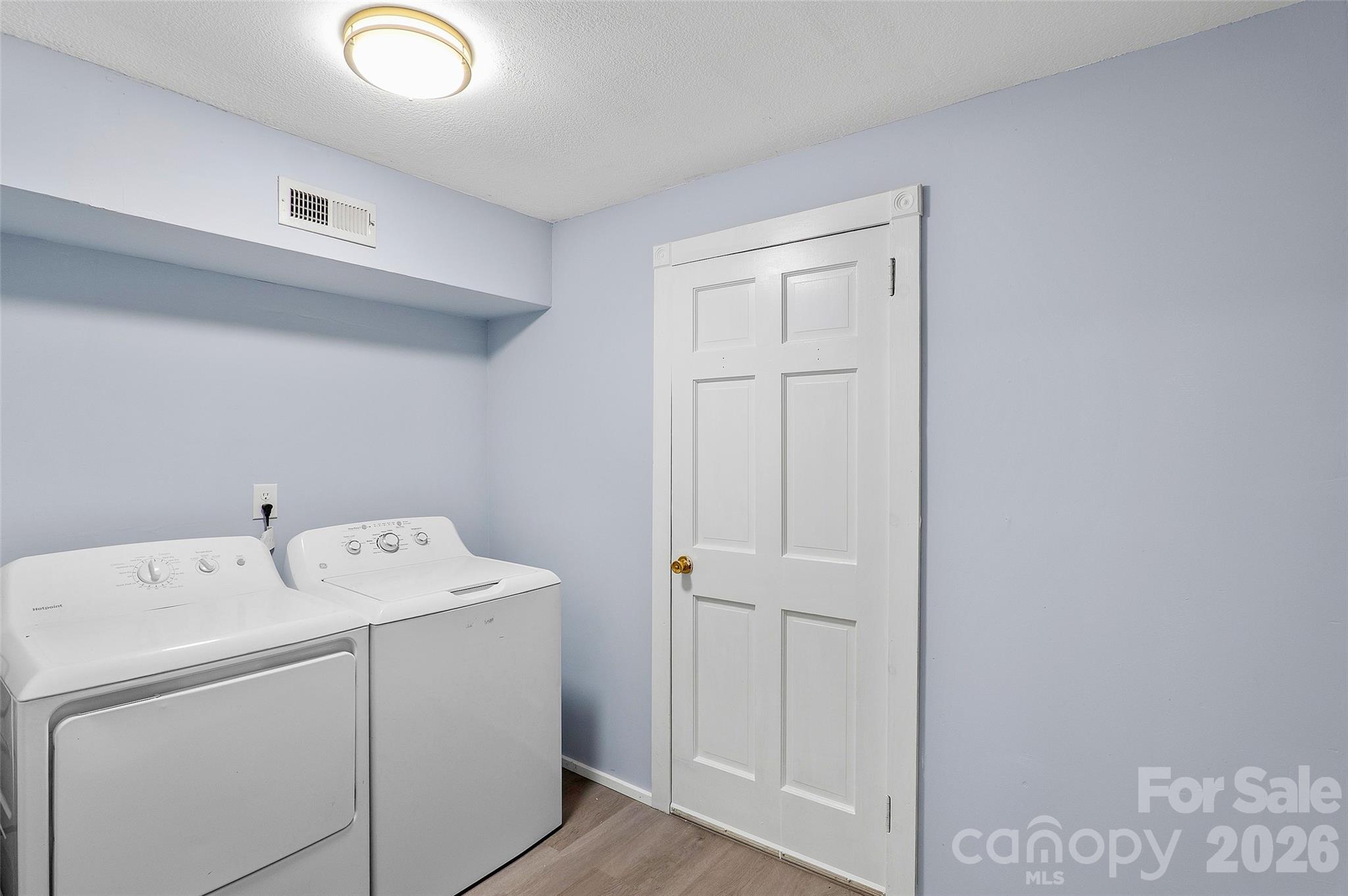 112 Candler School Road — Candler