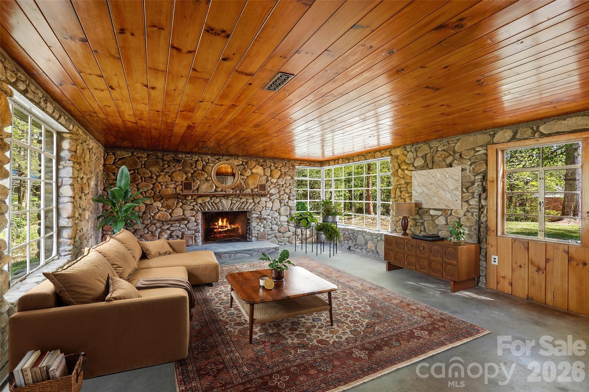 112 Candler School Road — Candler