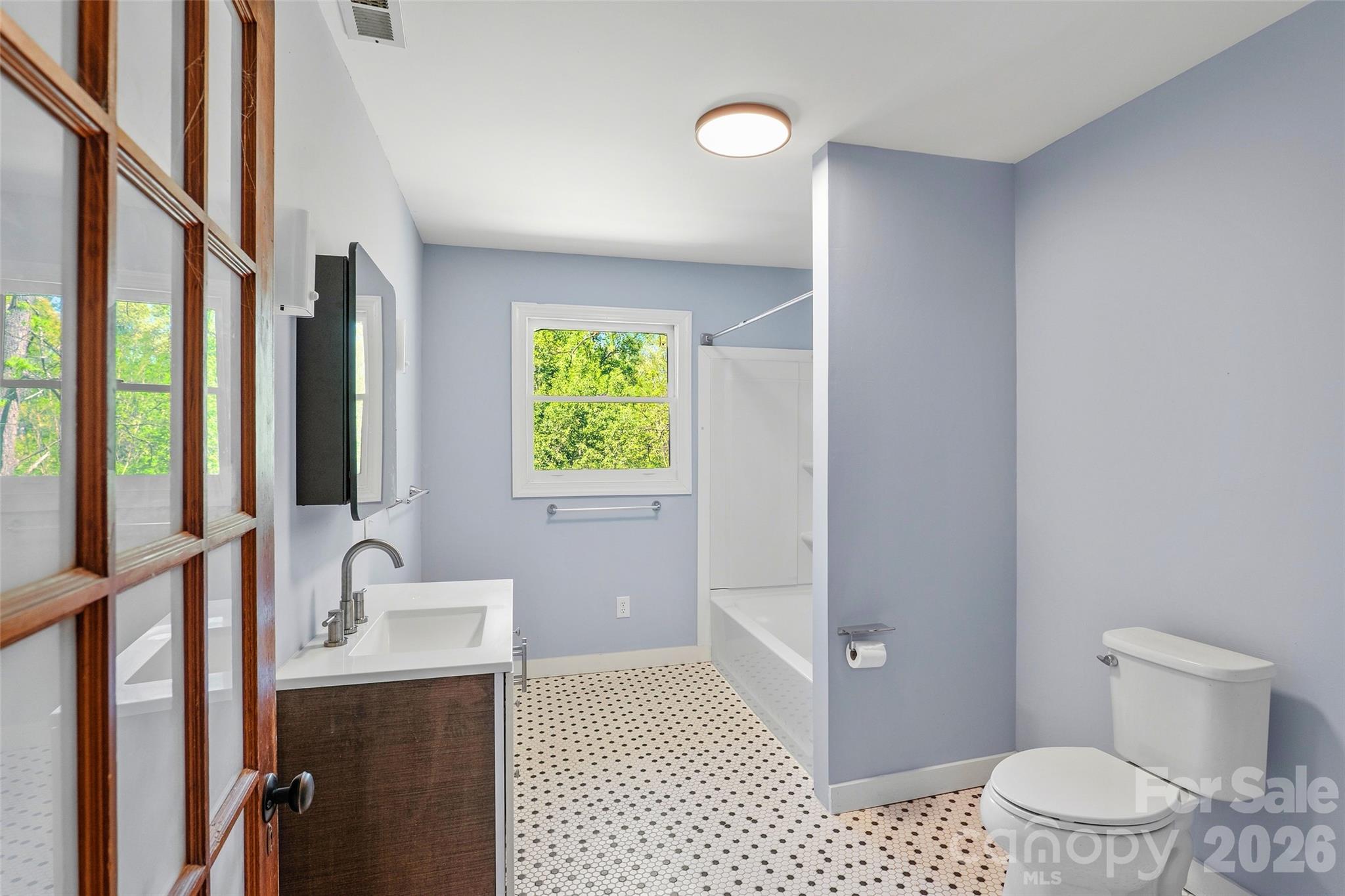 112 Candler School Road — Candler