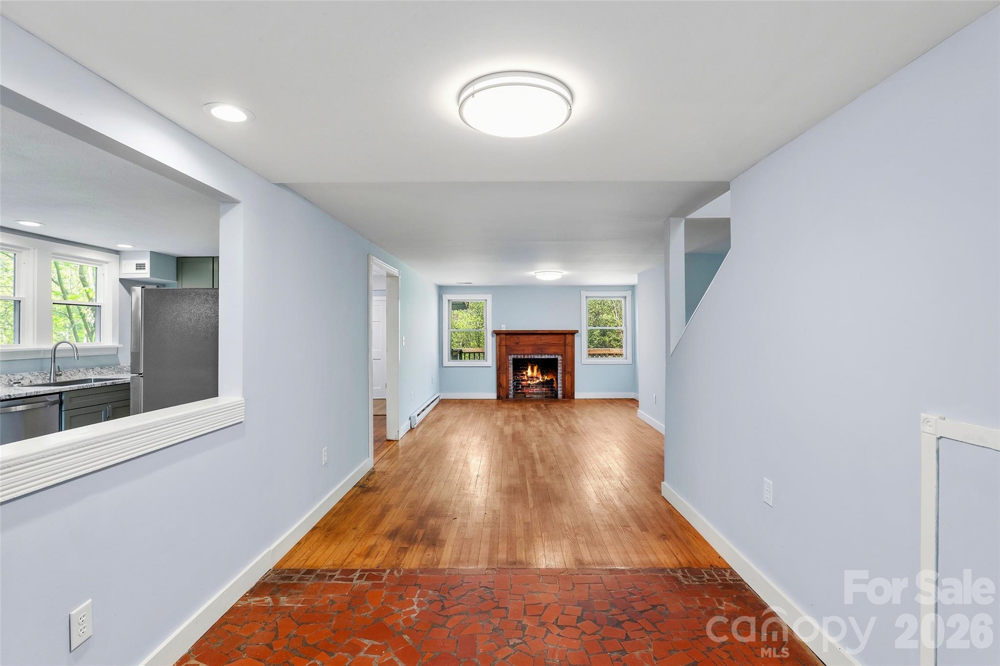 112 Candler School Road — Candler