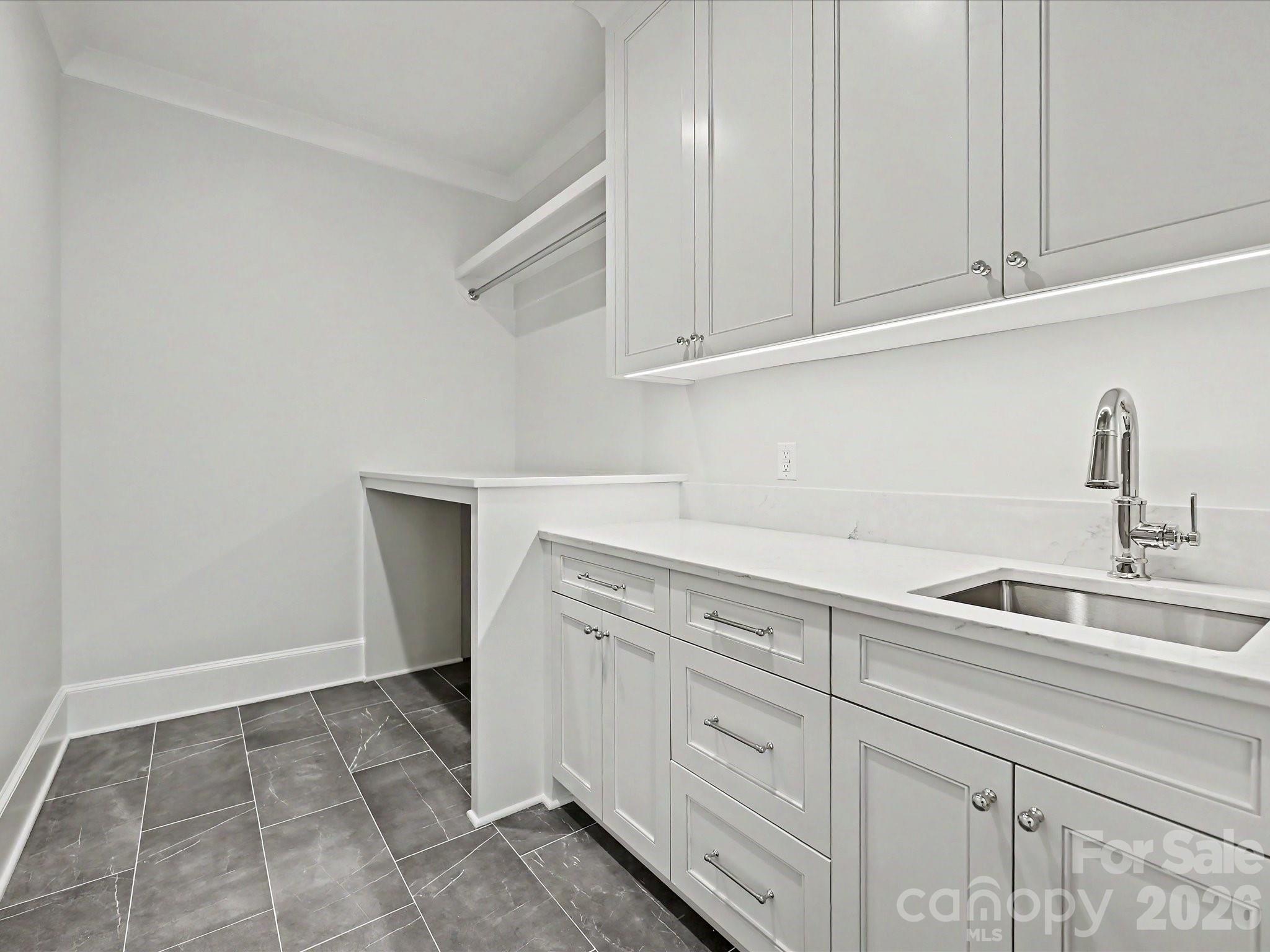 3701 Pelham Lane — Charlotte