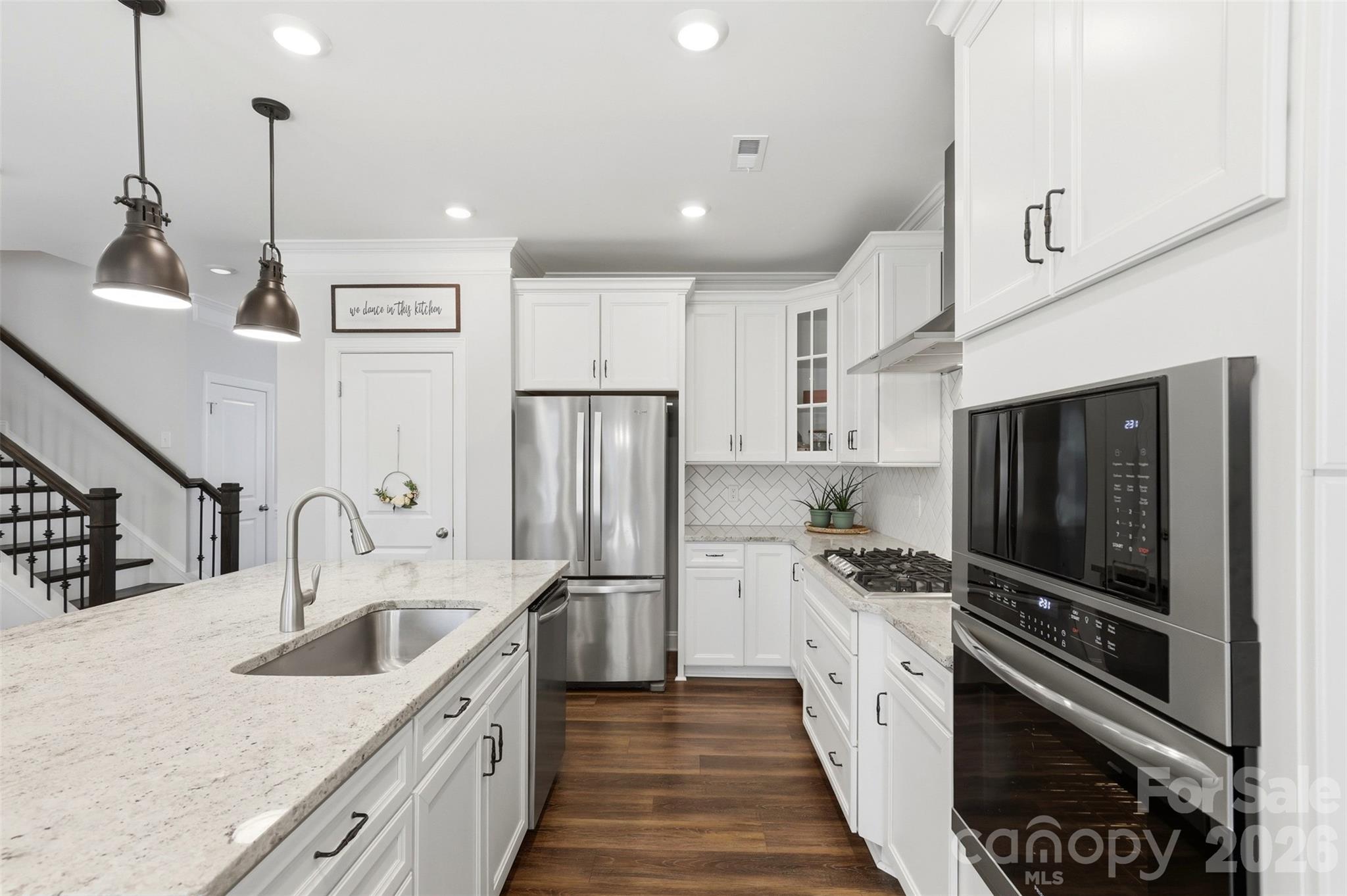 1092 Baldwin Drive — Lancaster