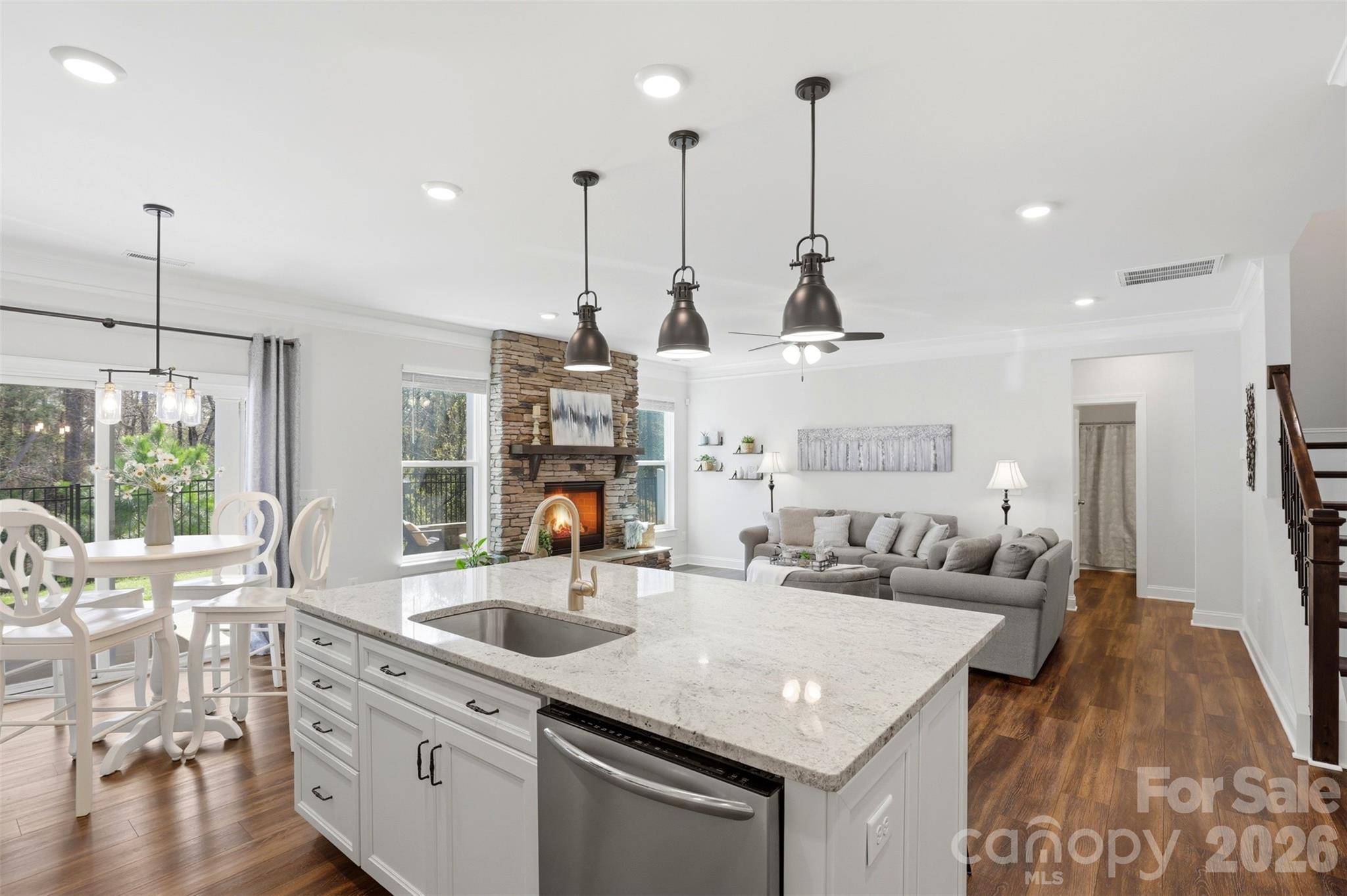 1092 Baldwin Drive — Lancaster