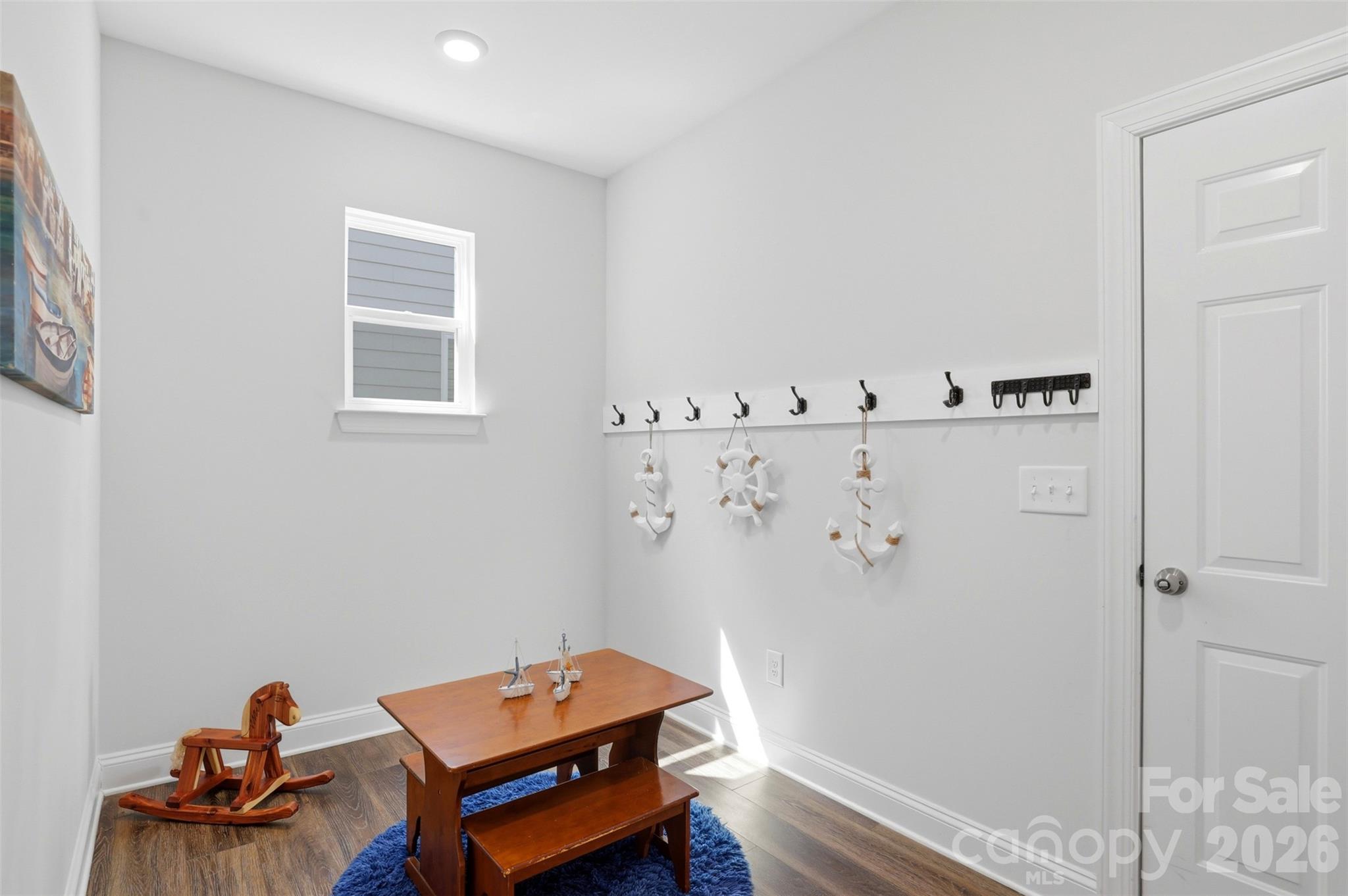1092 Baldwin Drive — Lancaster