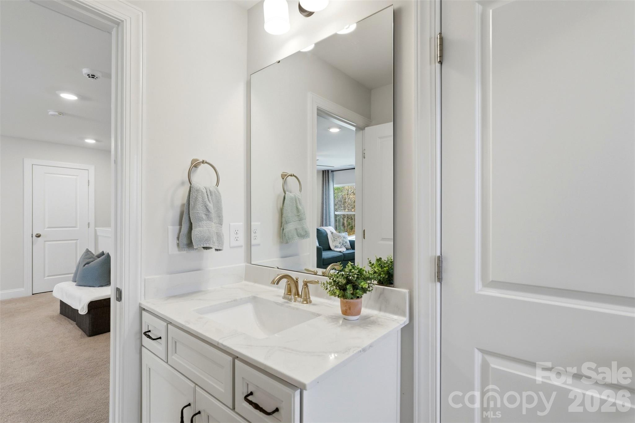 1092 Baldwin Drive — Lancaster