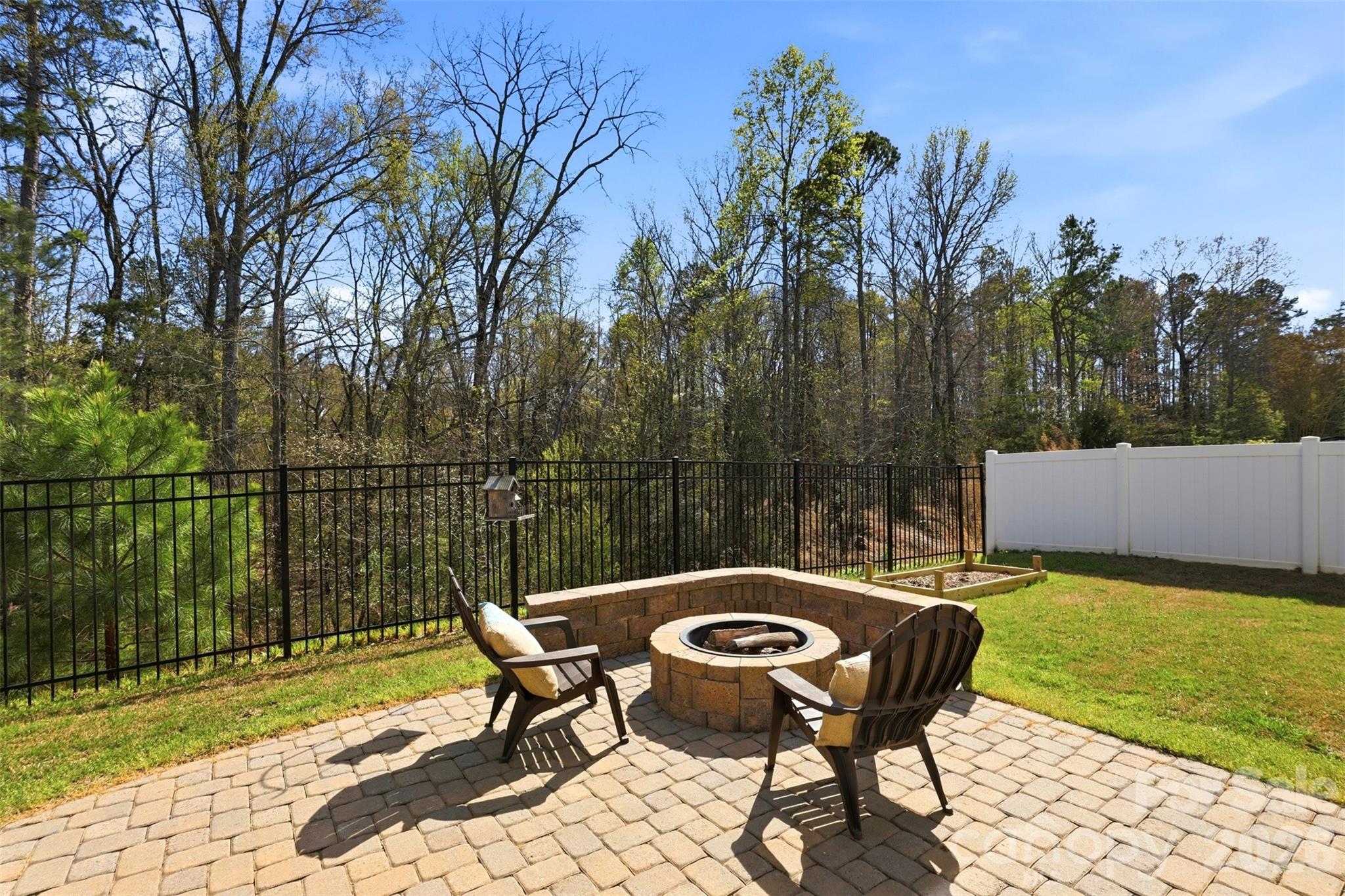 1092 Baldwin Drive — Lancaster