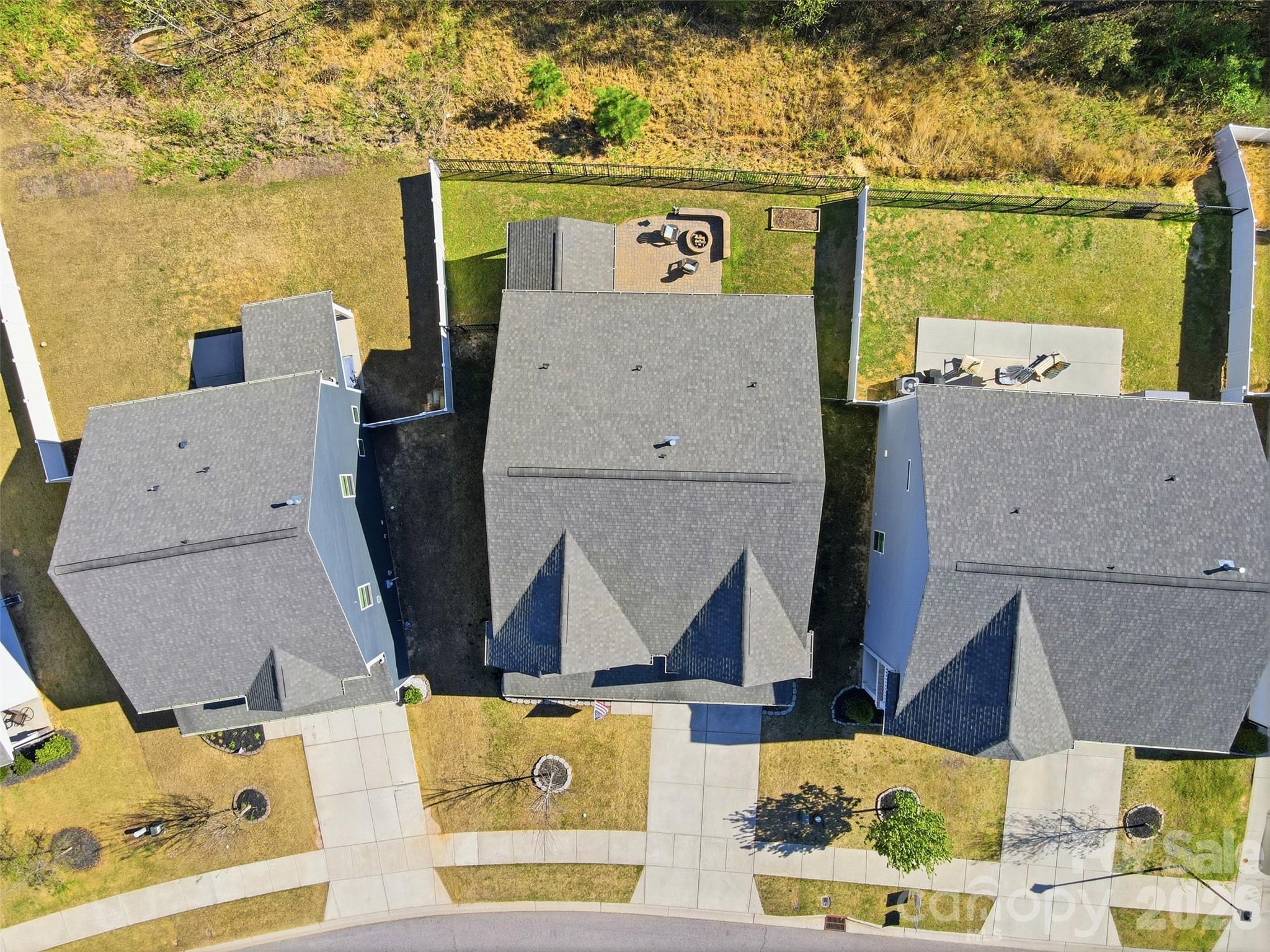 1092 Baldwin Drive — Lancaster