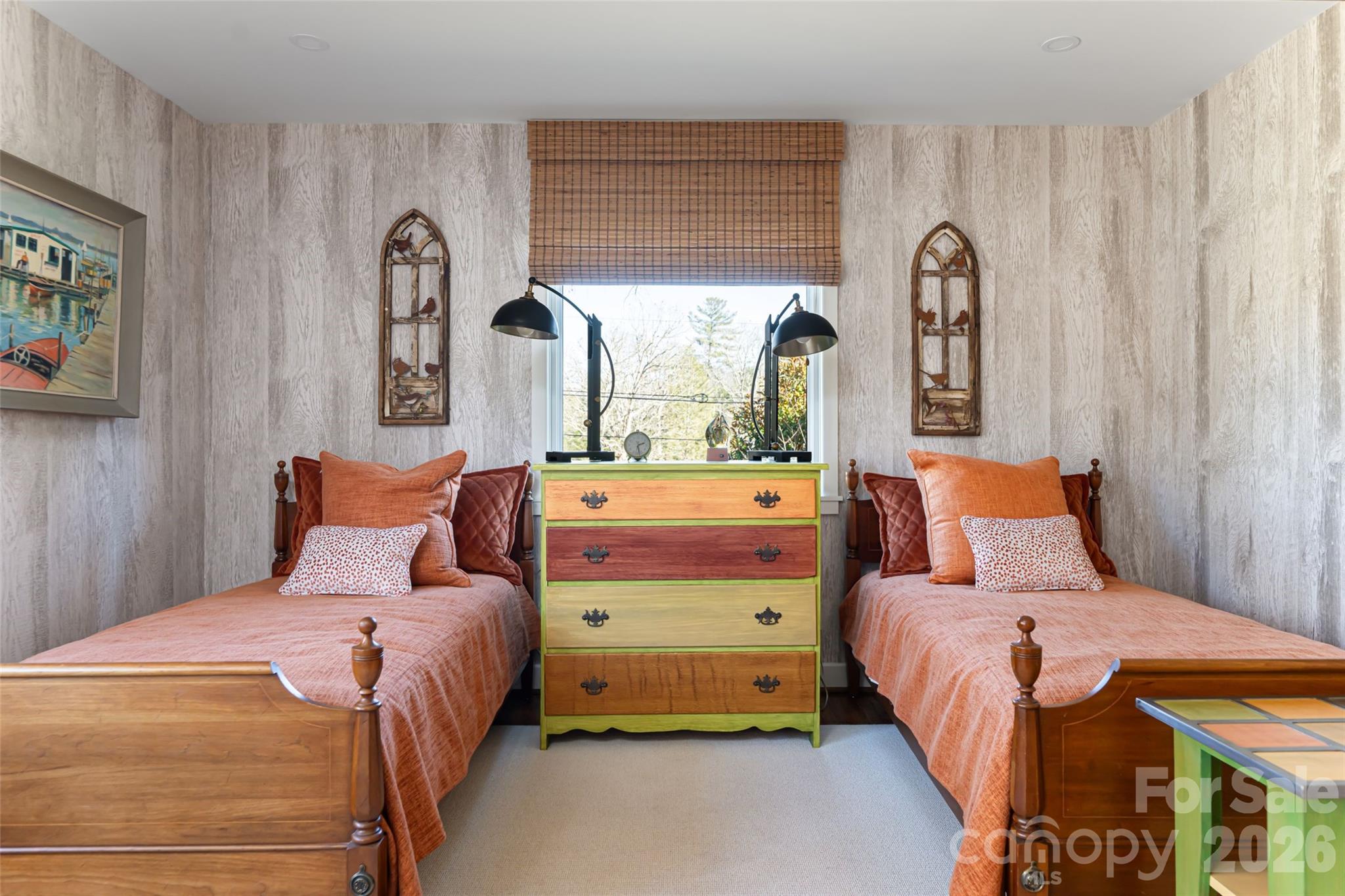 28 Forest Road — Asheville