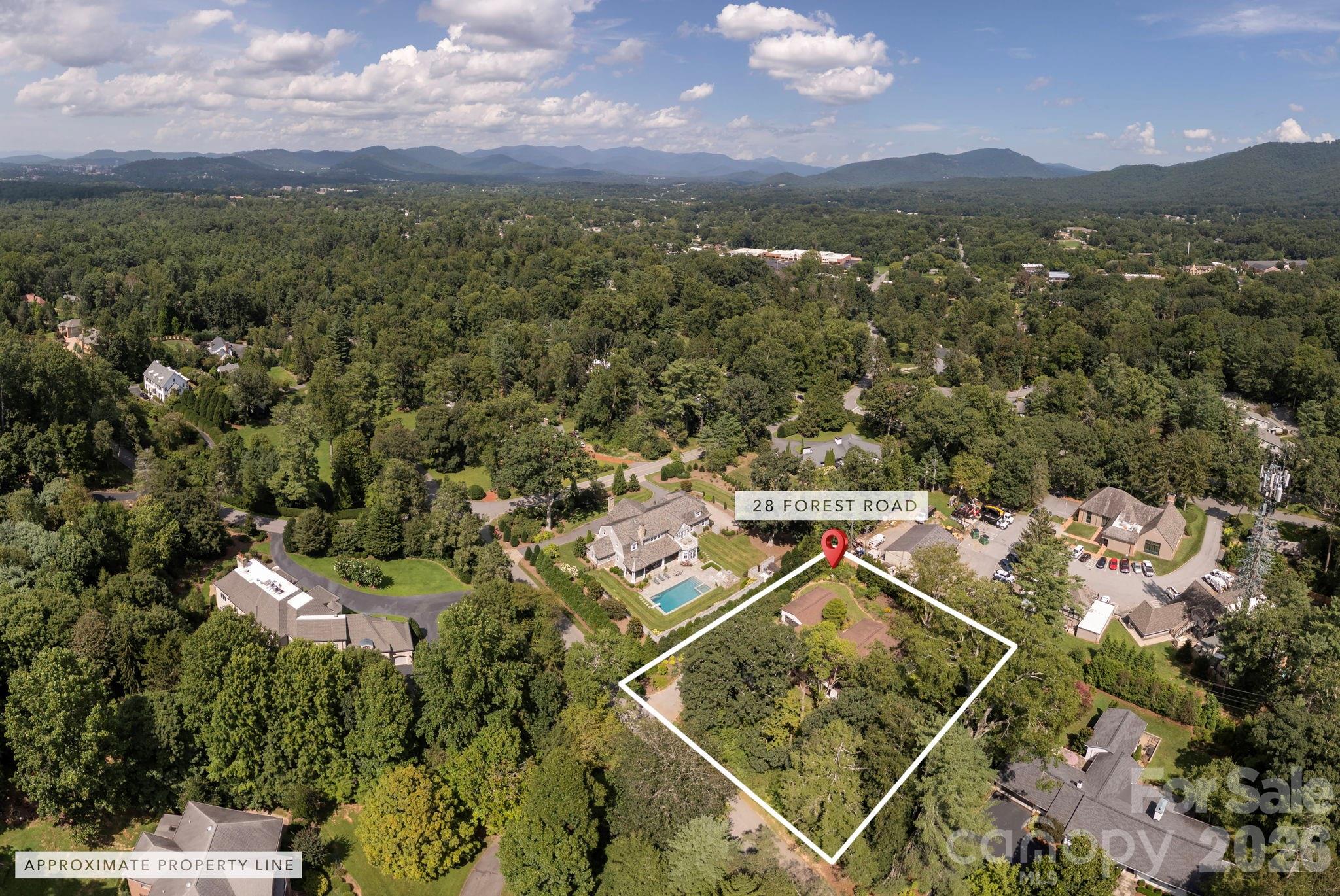 28 Forest Road — Asheville